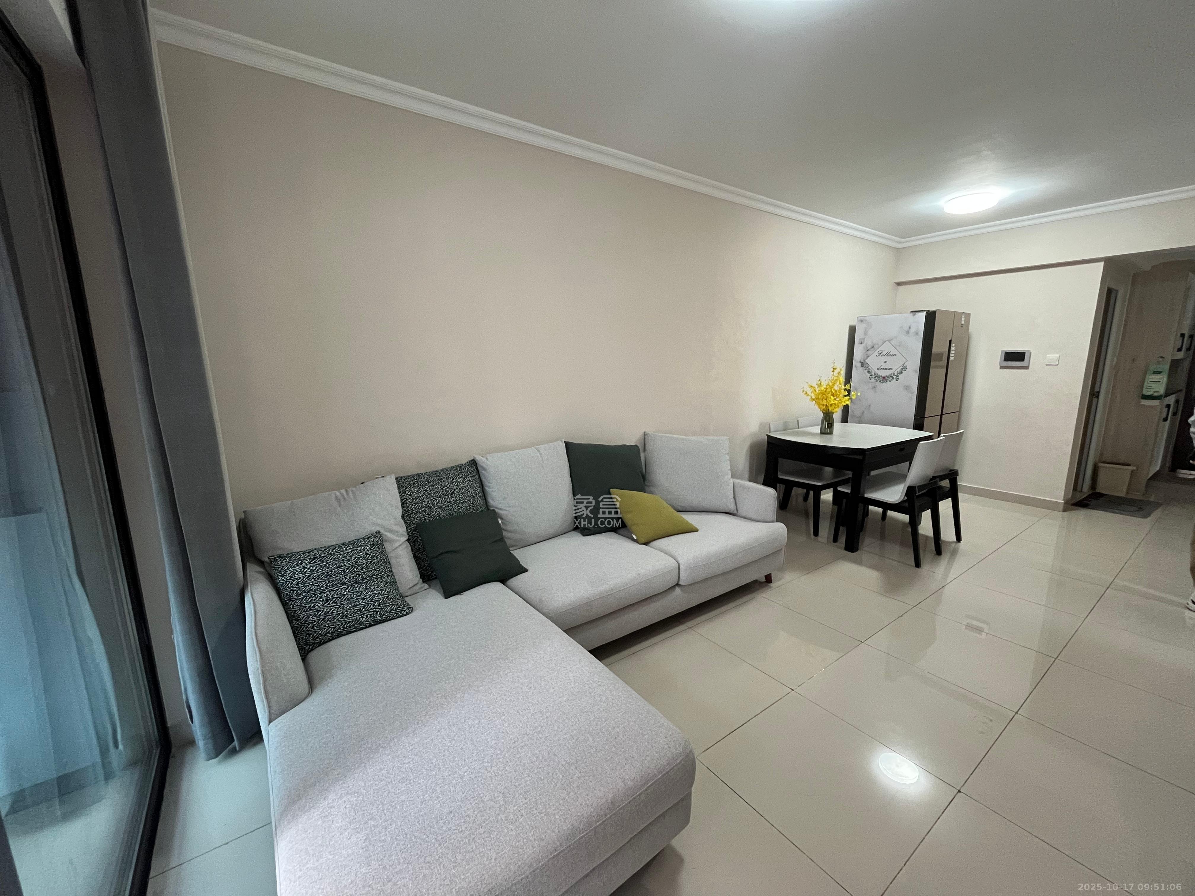 协信星澜汇  3室1厅1卫    2600.0元/月 协信星澜汇  3室1厅1卫    2600.0元/月室内图