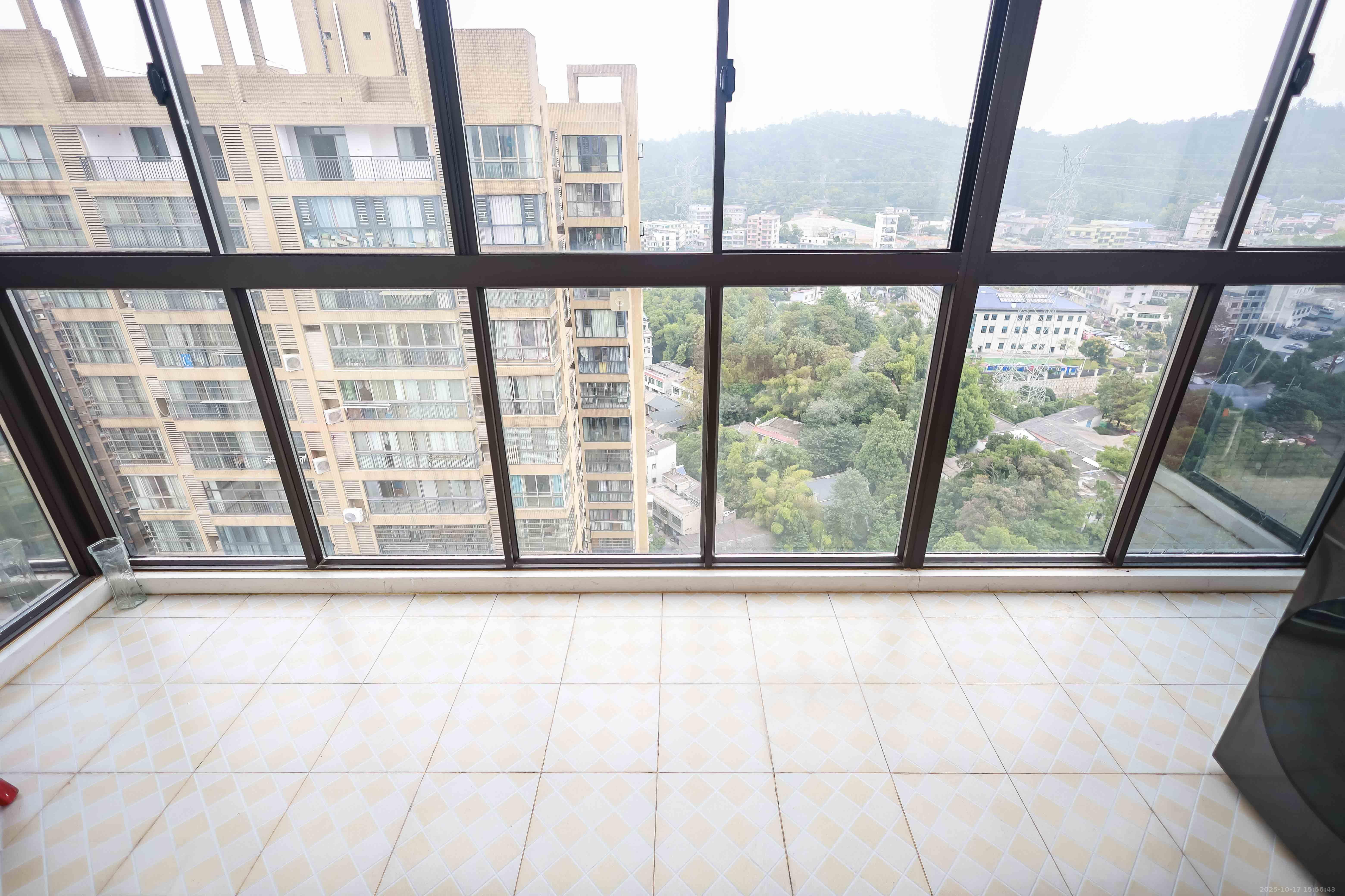 阳光晶城  4室2厅2卫    4000.0元/月室内图