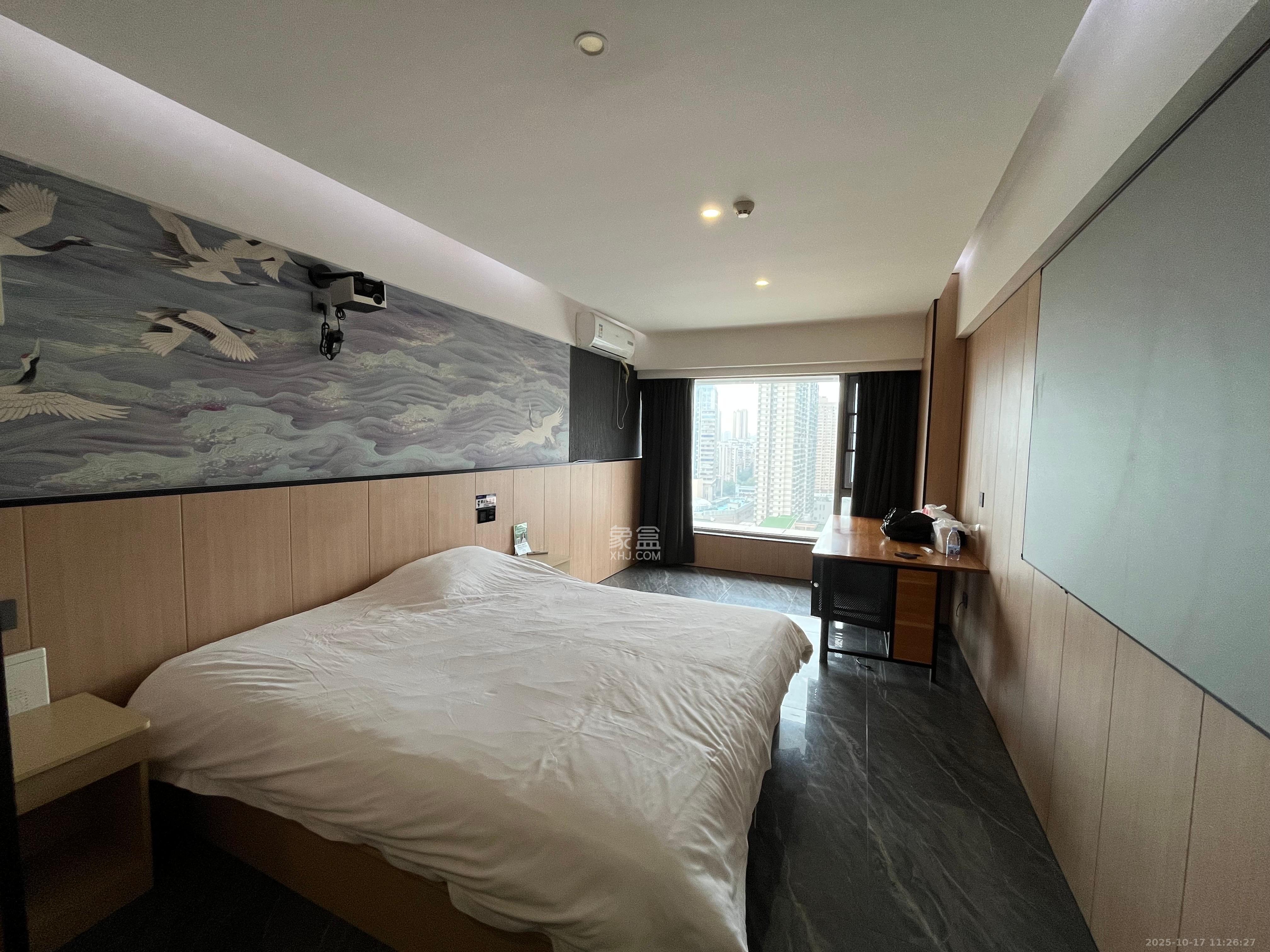 保利天禧EF区  1室0厅1卫    1650.0元/月