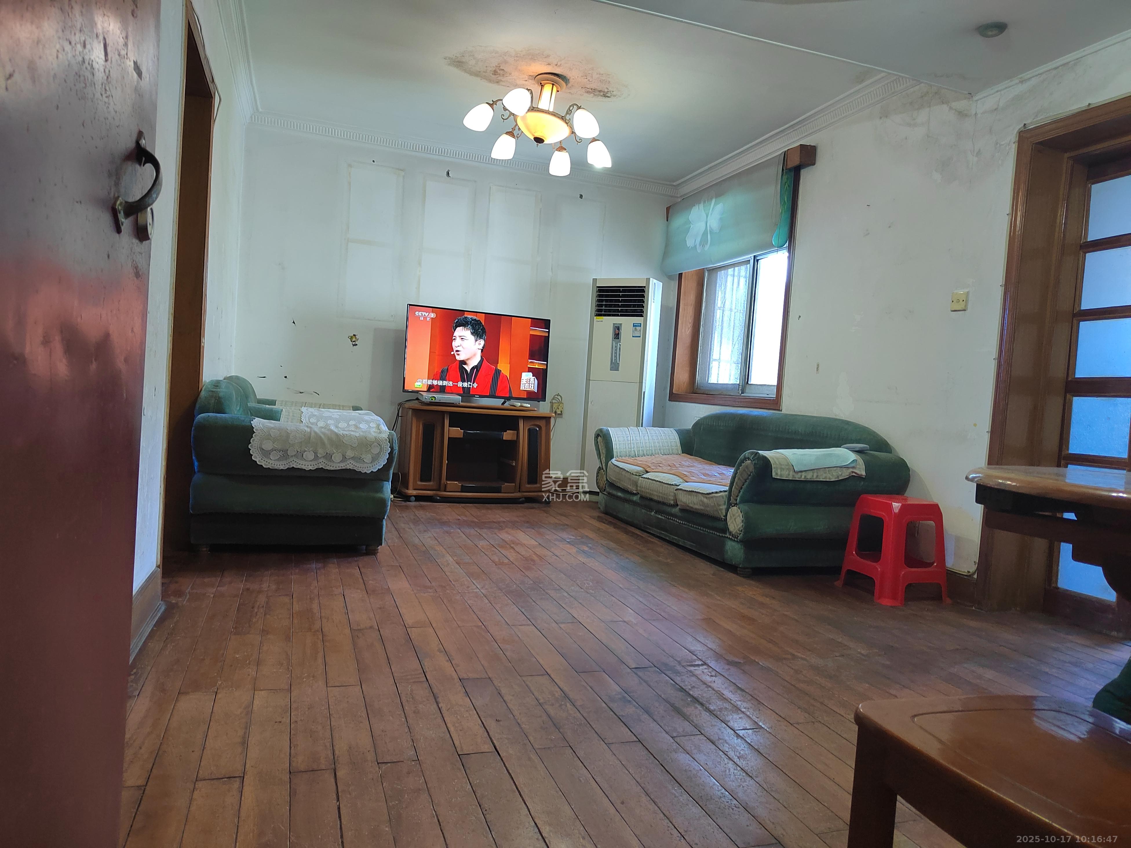 湖开小区（湖南开关厂宿舍）/南大桥社区  2室2厅1卫    900.0元/月