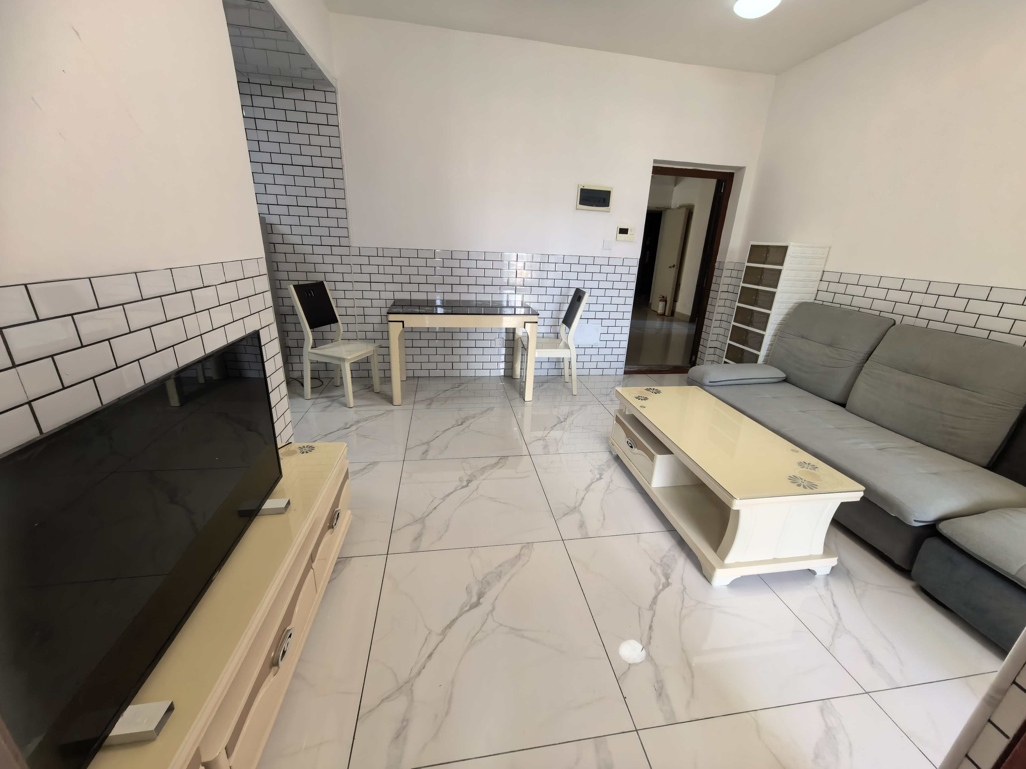 滨江新苑（一期A区）  1室1厅1卫    1800.0元/月室内图