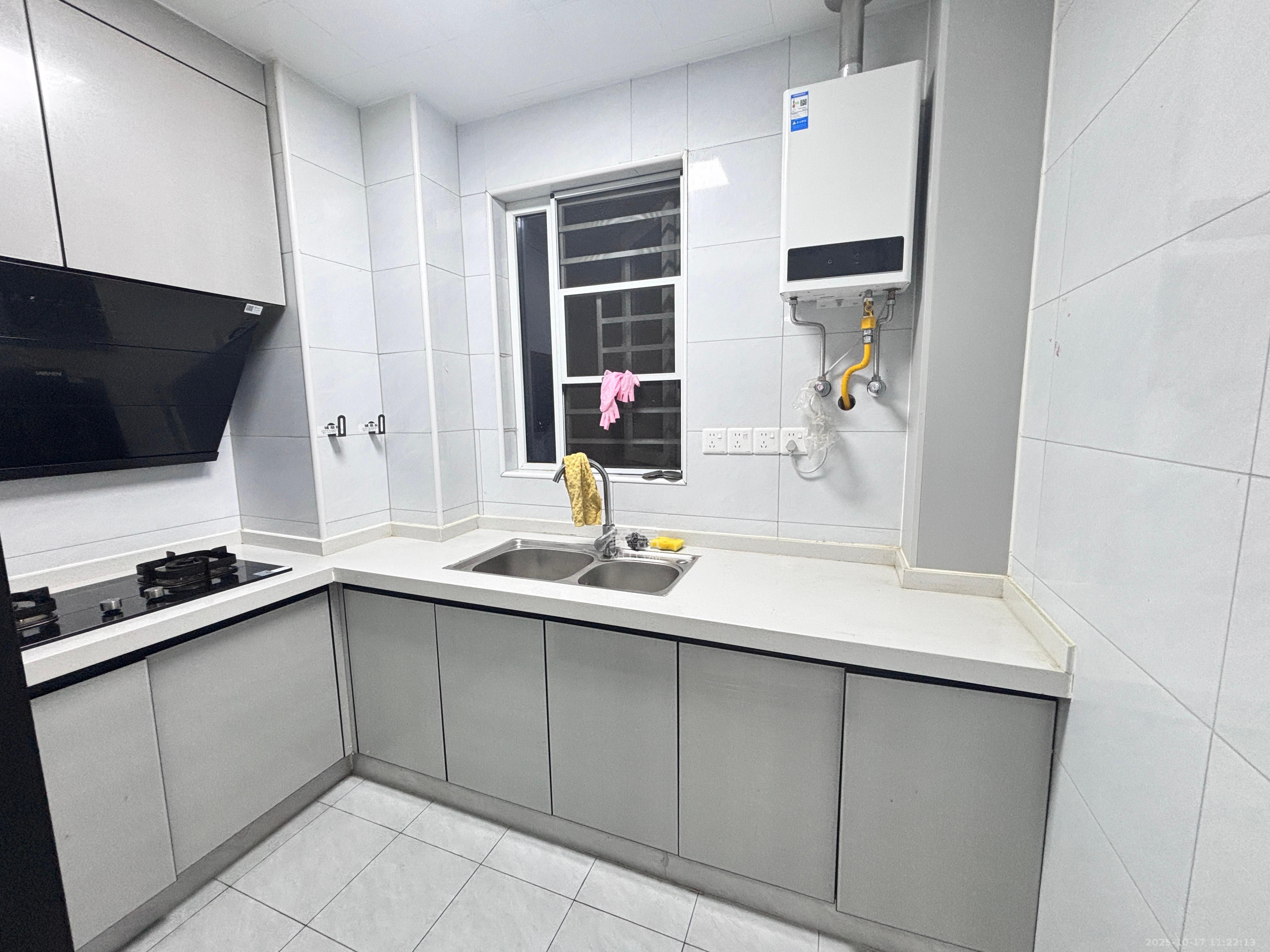 新城国际花都  1室0厅0卫    1800.0元/月 新城国际花都  1室0厅0卫    1800.0元/月室内图