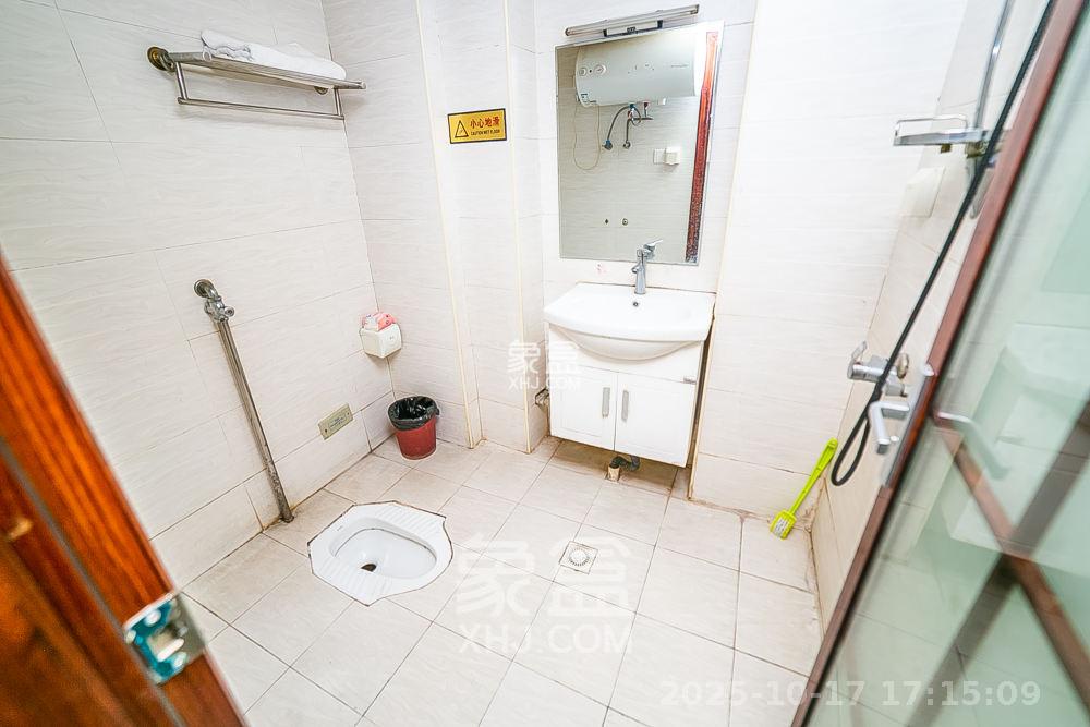 湘水和天下  1室1厅1卫    1000.0元/月 湘水和天下  1室1厅1卫    1000.0元/月室内图