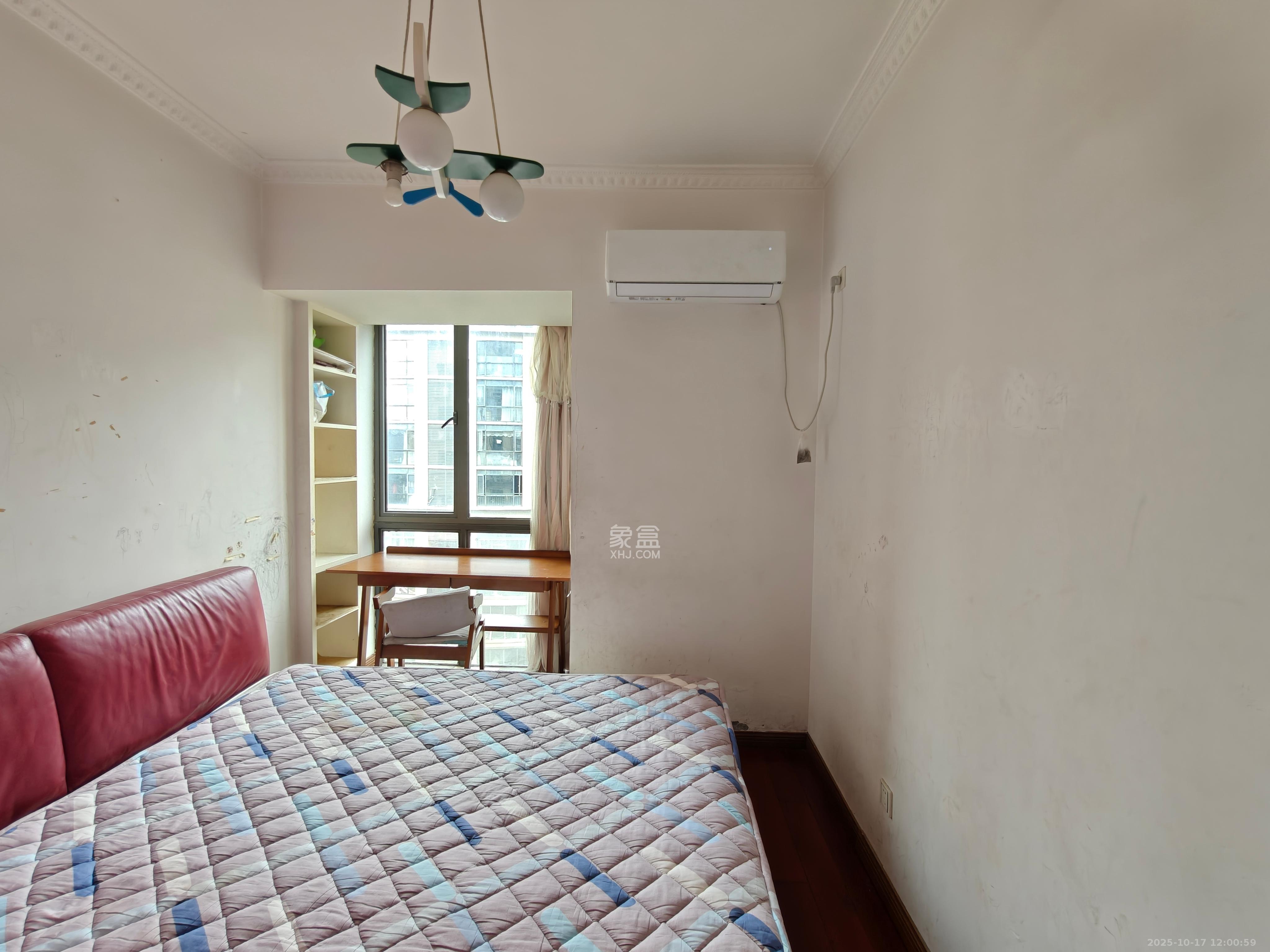 新华都万家城  1室0厅0卫    2300.0元/月 新华都万家城  1室0厅0卫    2300.0元/月室内图