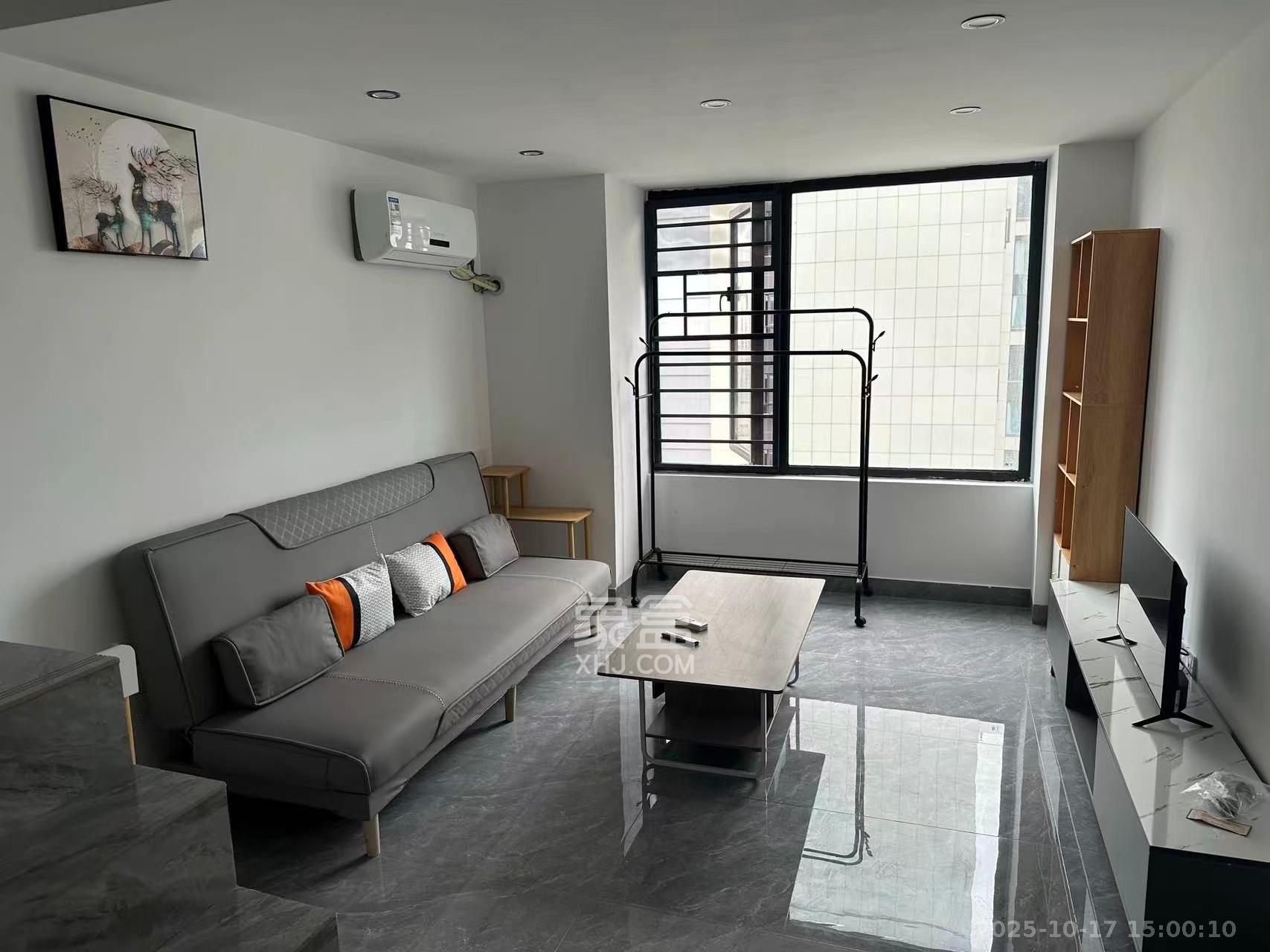 新城悦隽公园  1室1厅1卫    1500.0元/月室内图