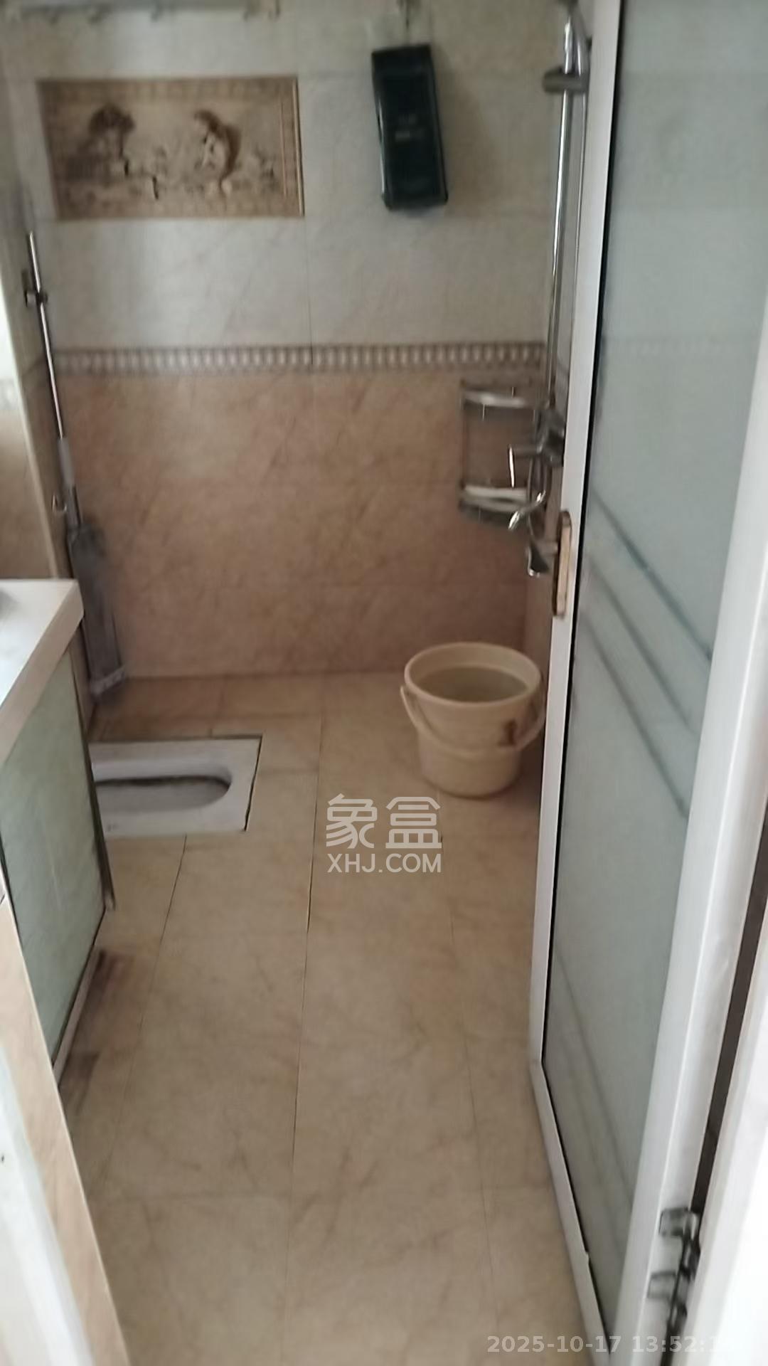 卓越麓山别墅（麓山峰境产权麓山花苑）  2室2厅1卫    1500.0元/月室内图