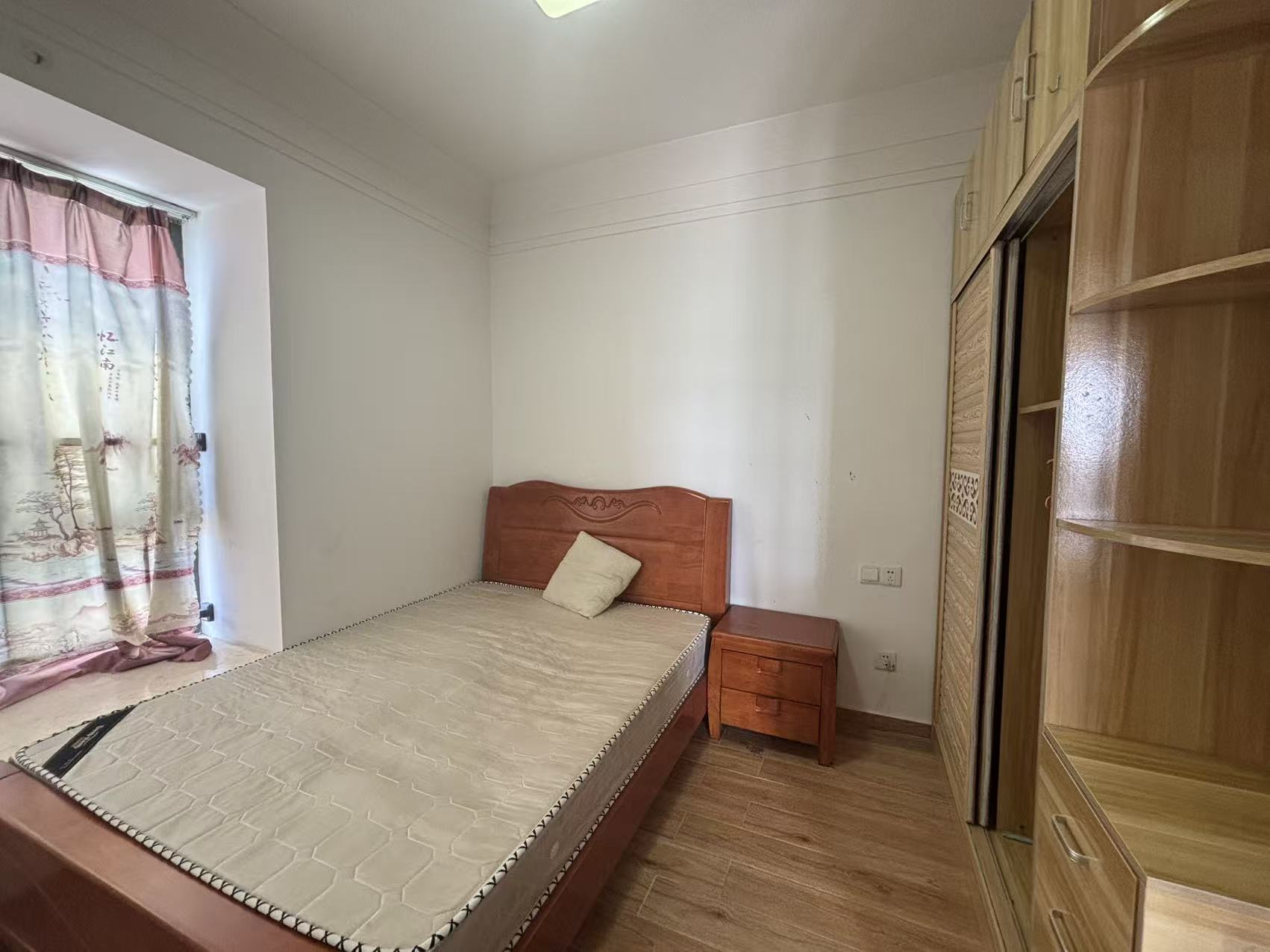 星华海岸城一期 2室2厅1卫 2500.0元/月 星华海岸城一期 2室2厅1卫 2500.0元/月室内图