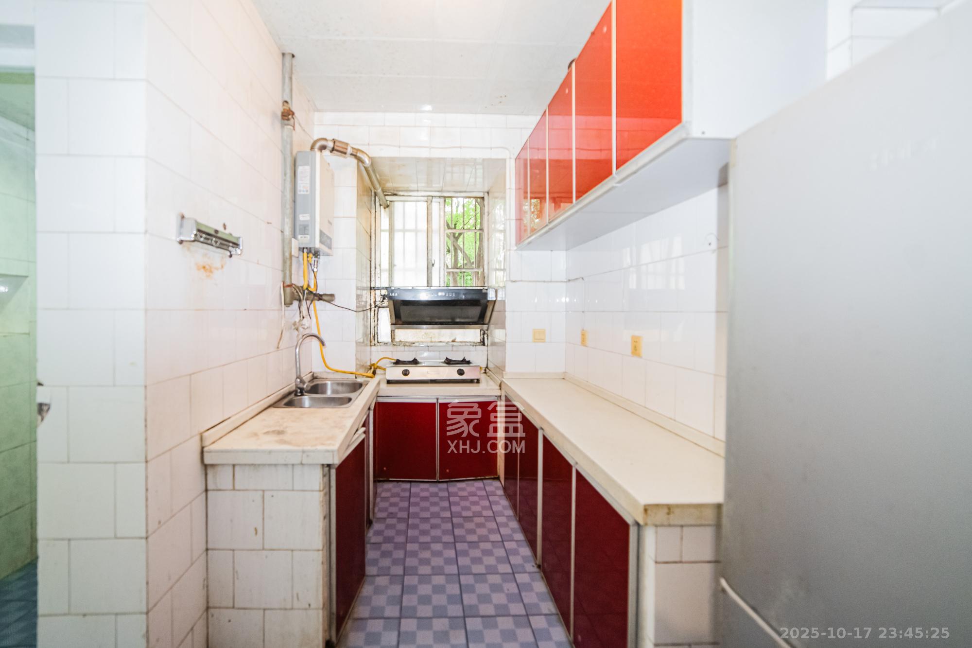 交通设计院（伍家岭）  2室1厅1卫    40.0万厨房