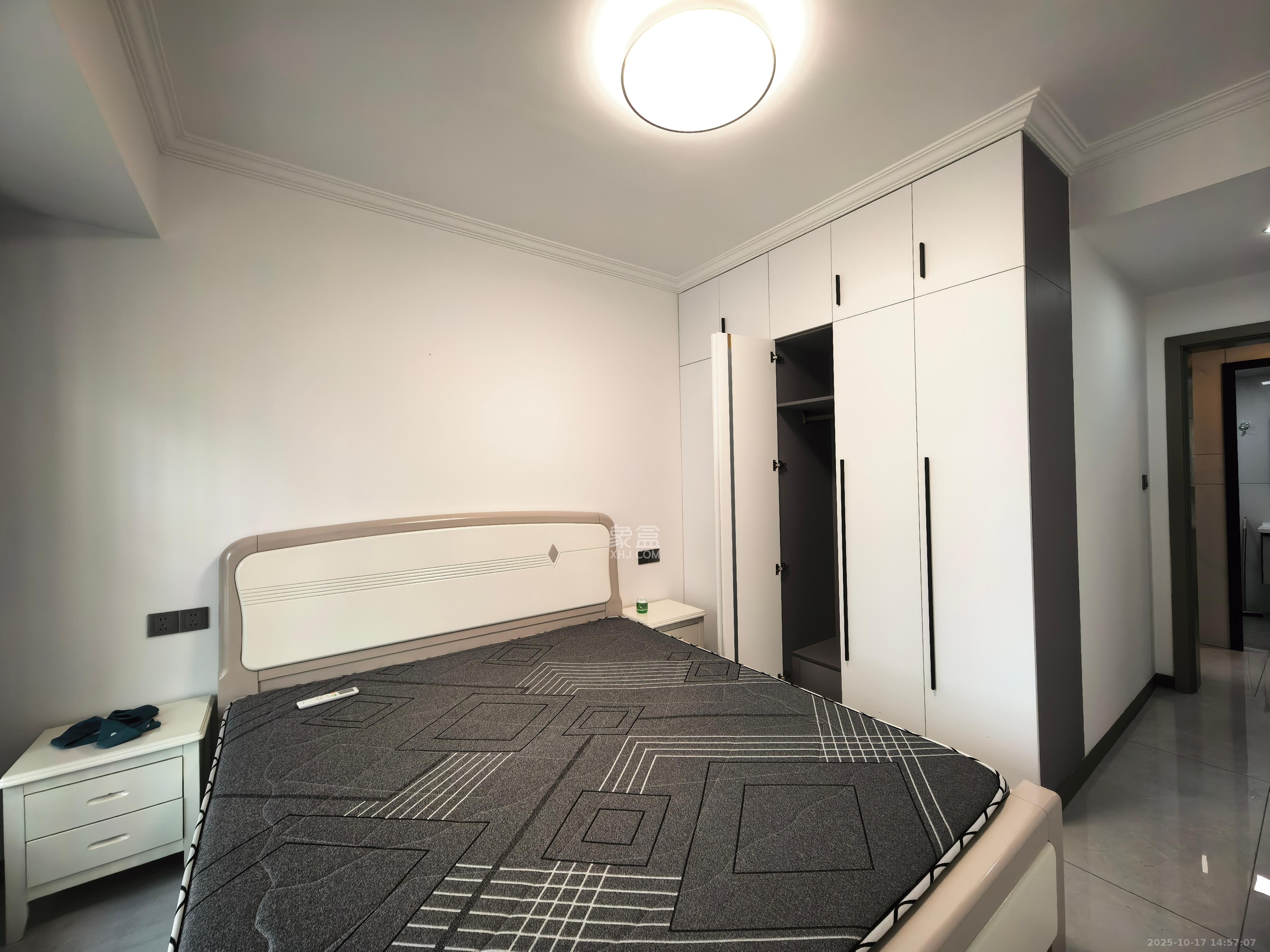 真人桥家园二期  2室2厅1卫    1800.0元/月室内图