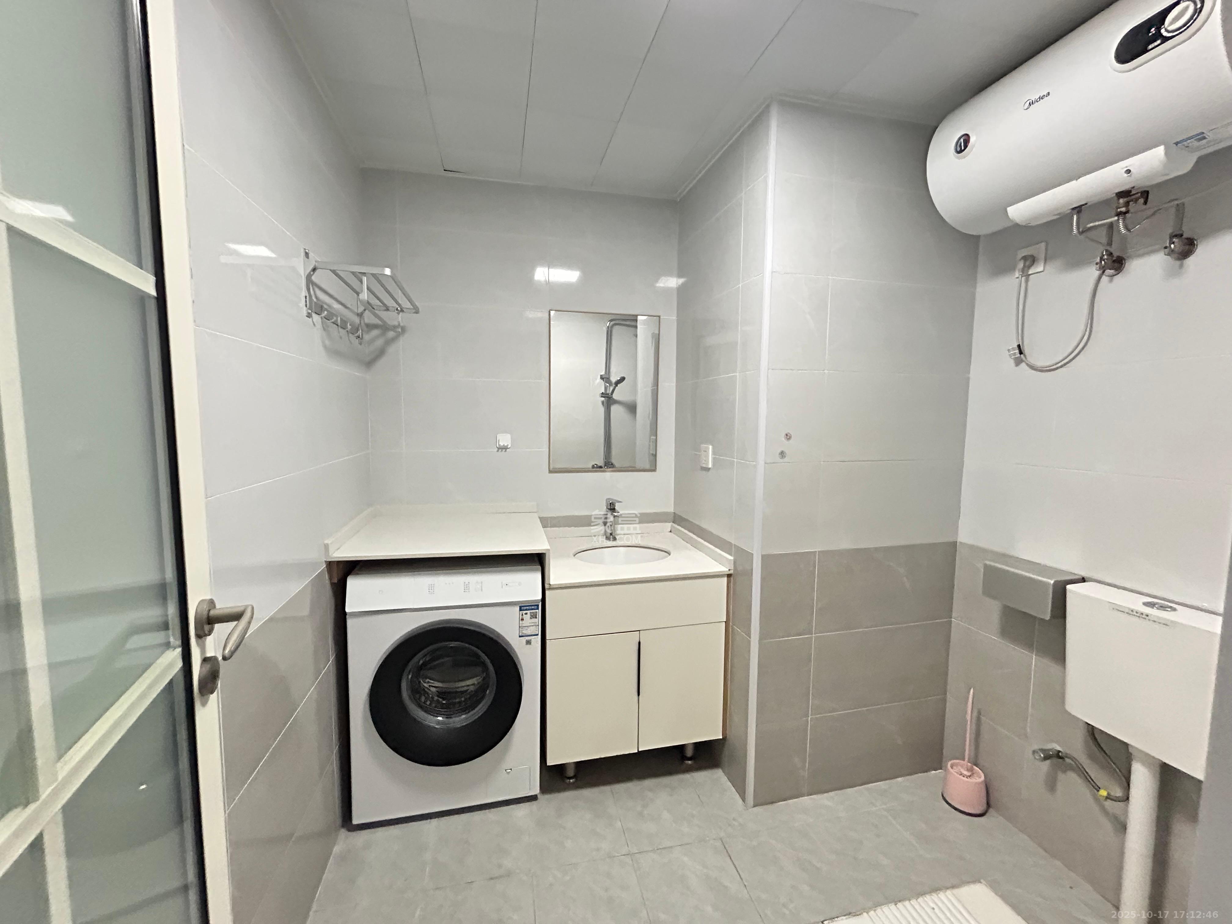 中建悦和城  1室1厅1卫    1400.0元/月室内图