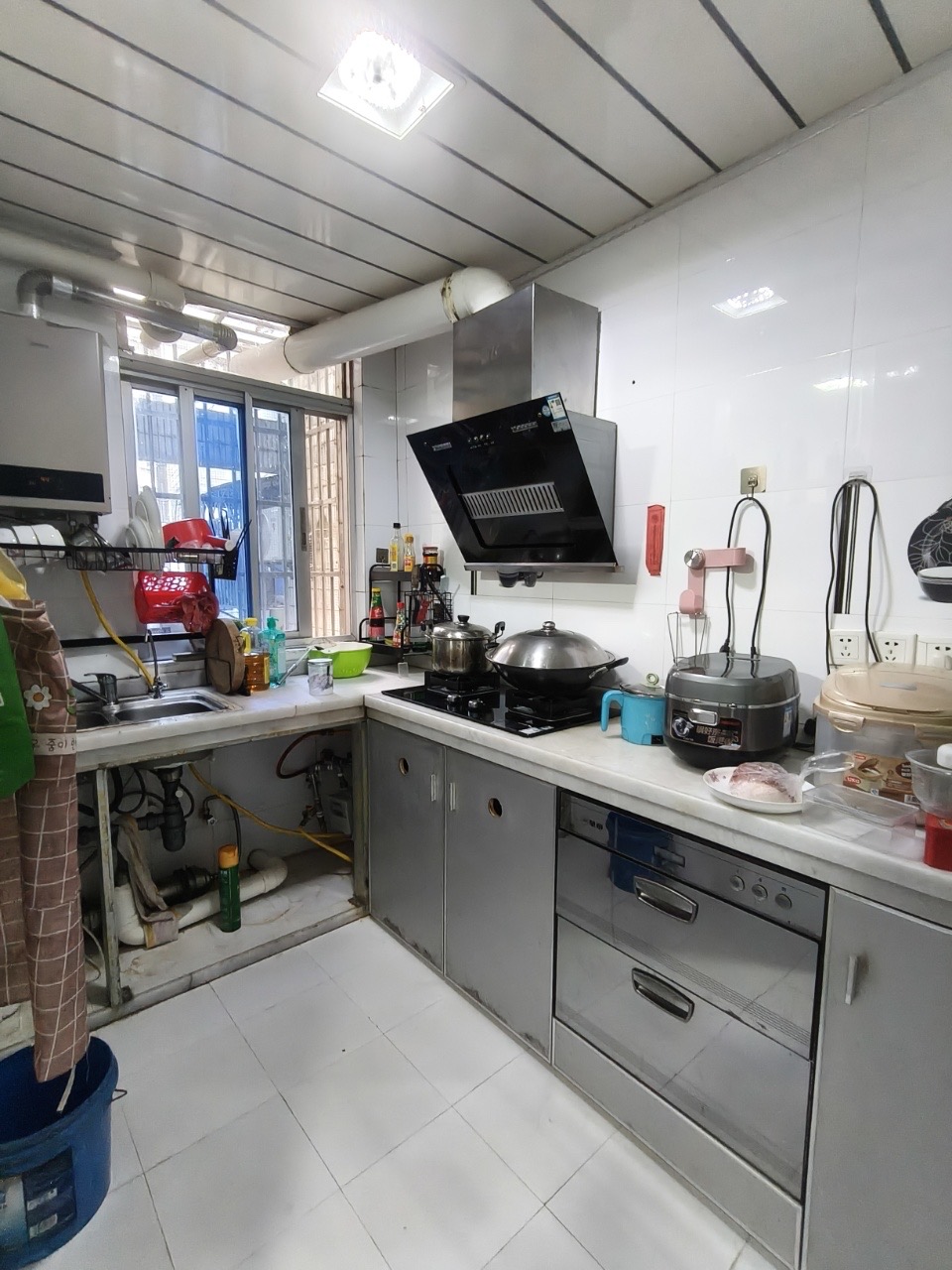 三优公寓  3室2厅1卫    88.0万 三优公寓  3室2厅1卫    88.0万客厅