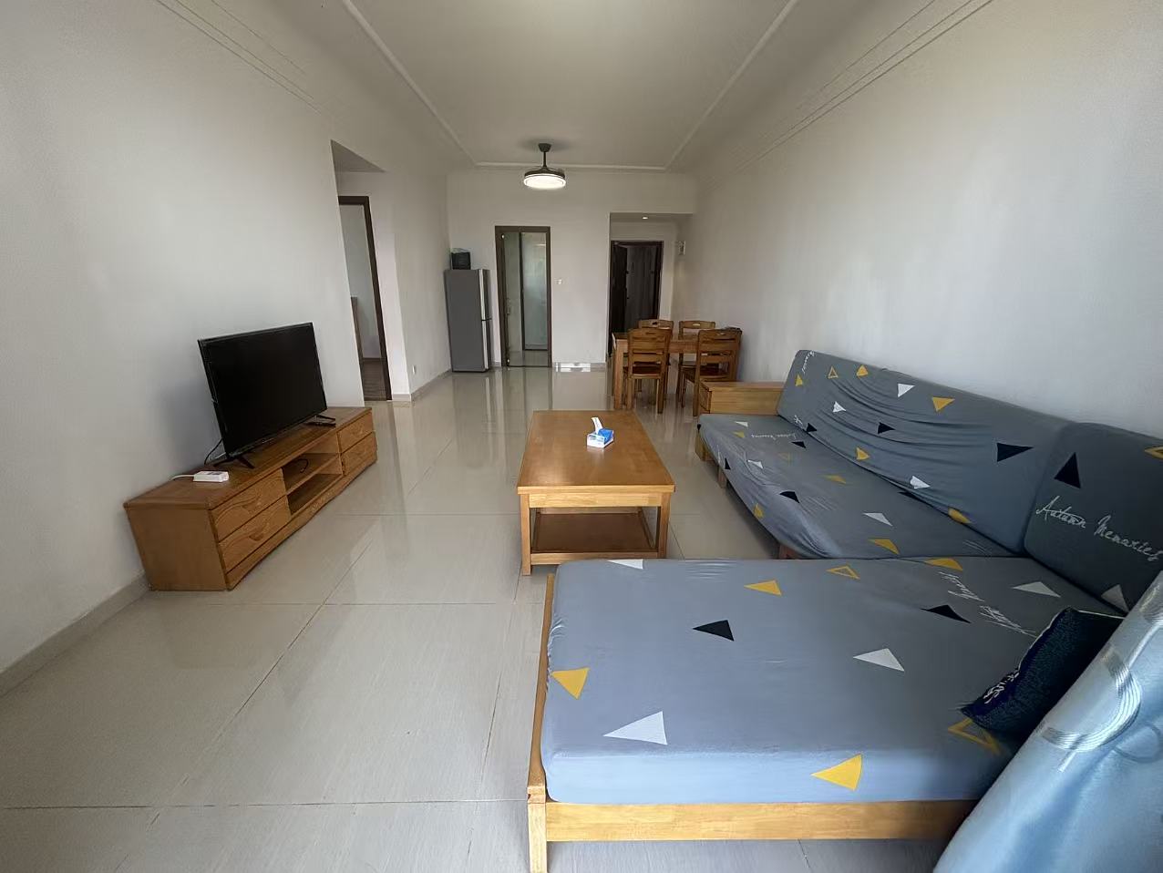 星华海岸城一期  2室2厅1卫    2000.0元/月 星华海岸城一期  2室2厅1卫    2000.0元/月室内图