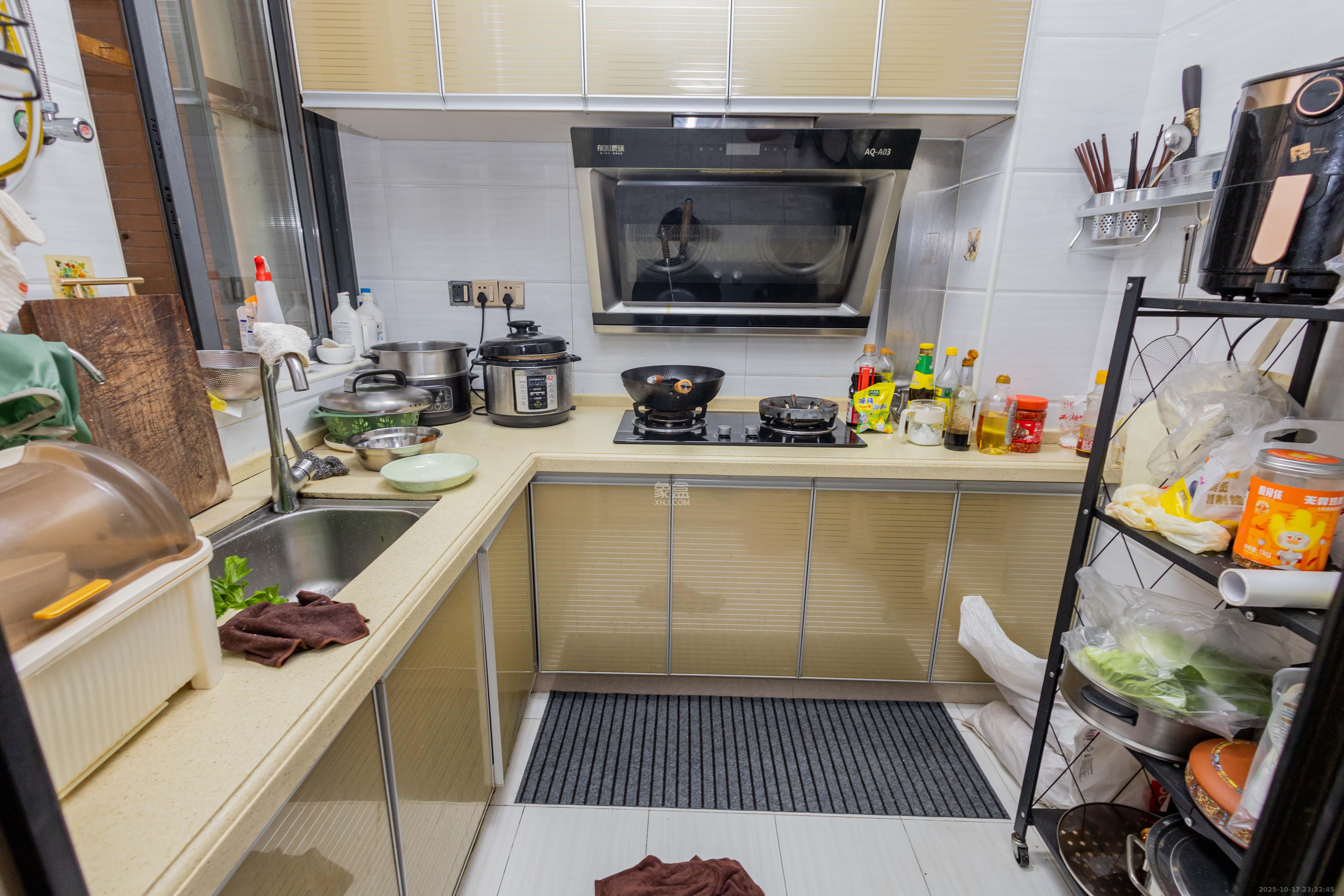 高林仕家  2室2厅1卫    48.8万厨房