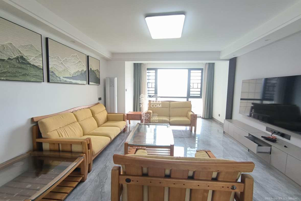 青竹湖曦园  4室2厅2卫    4500.0元/月 青竹湖曦园  4室2厅2卫    4500.0元/月室内图