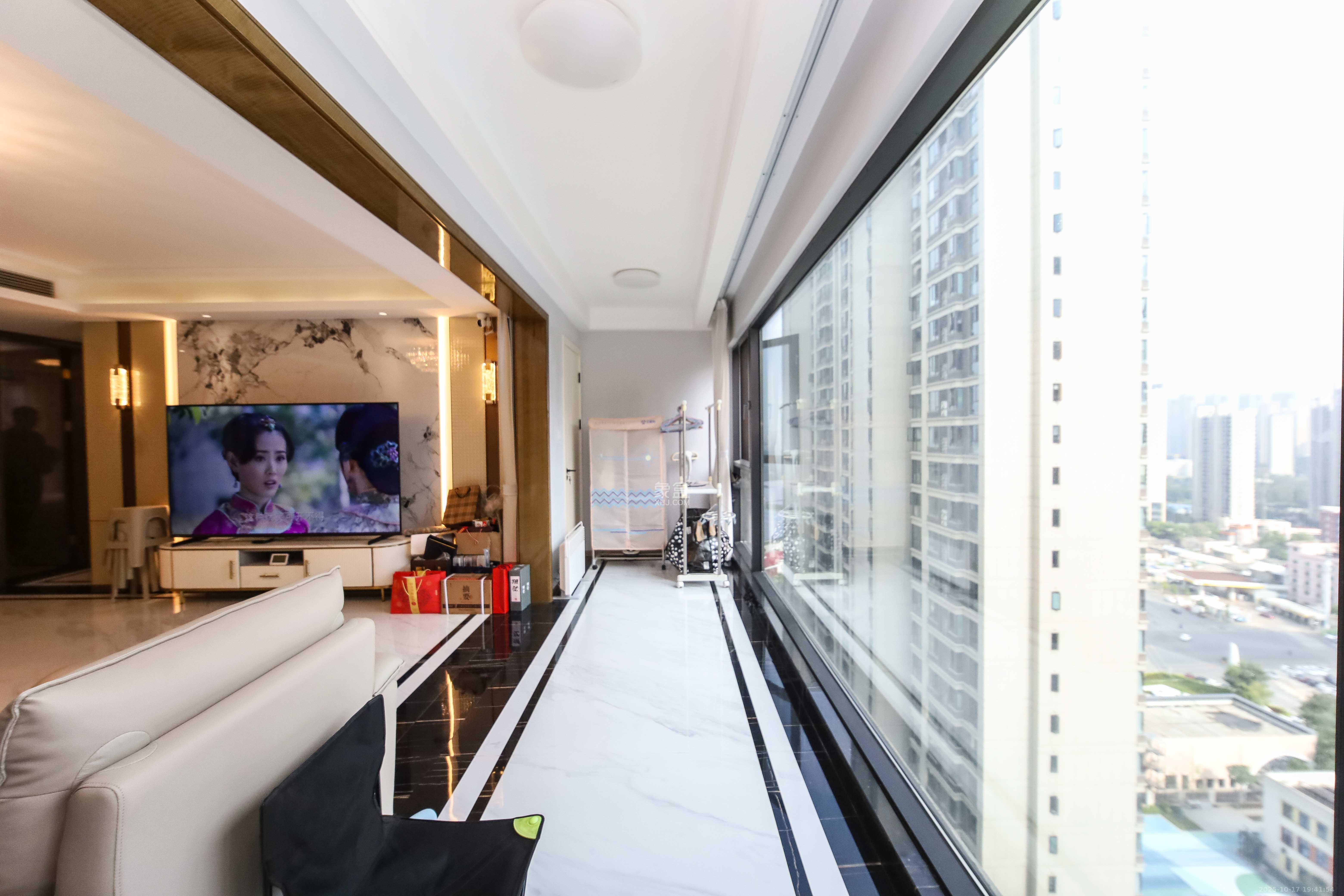 德奥悦东方  4室2厅2卫    268.0万阳台