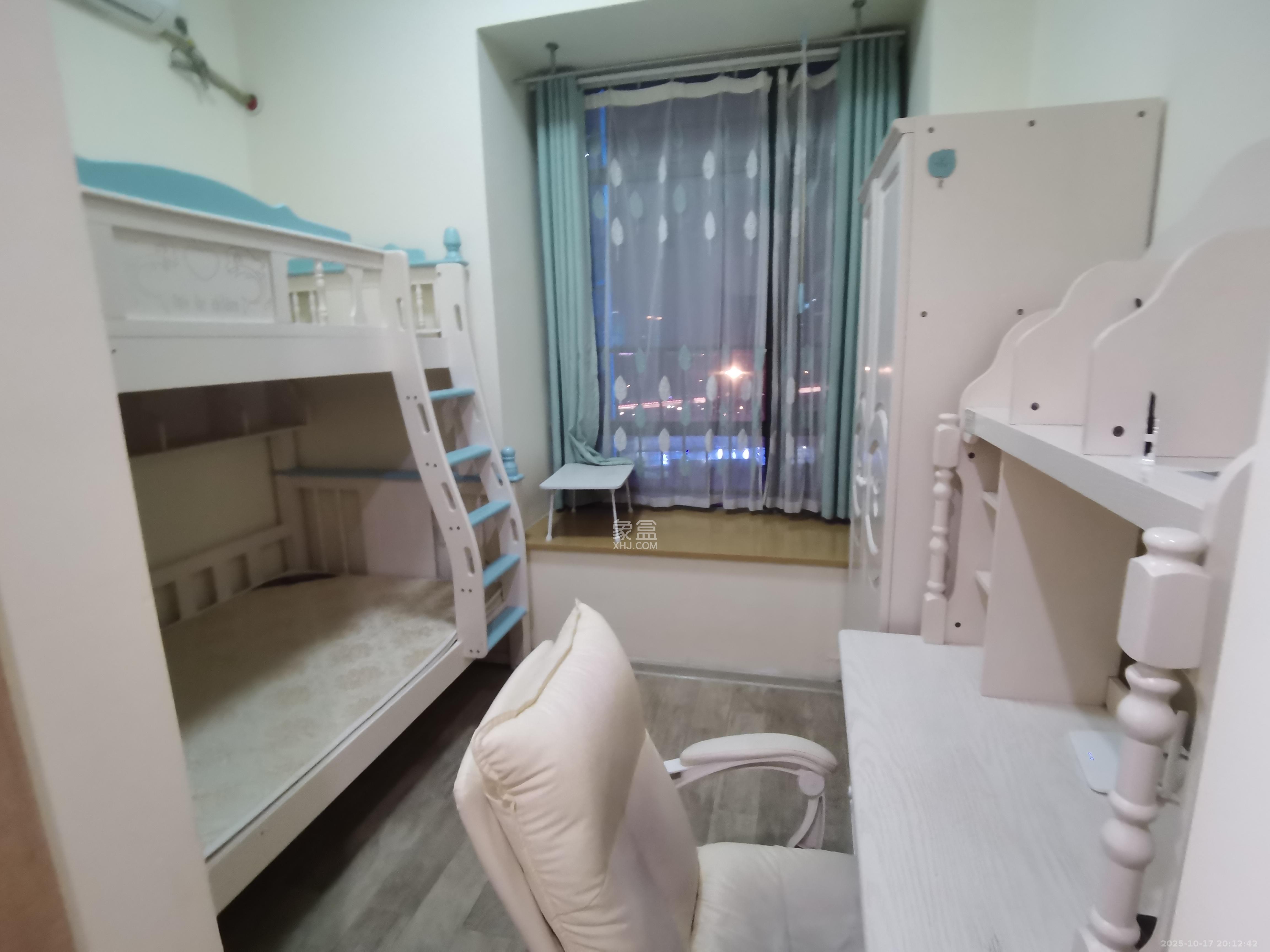 兰亭湾畔  1室1厅1卫    1100.0元/月