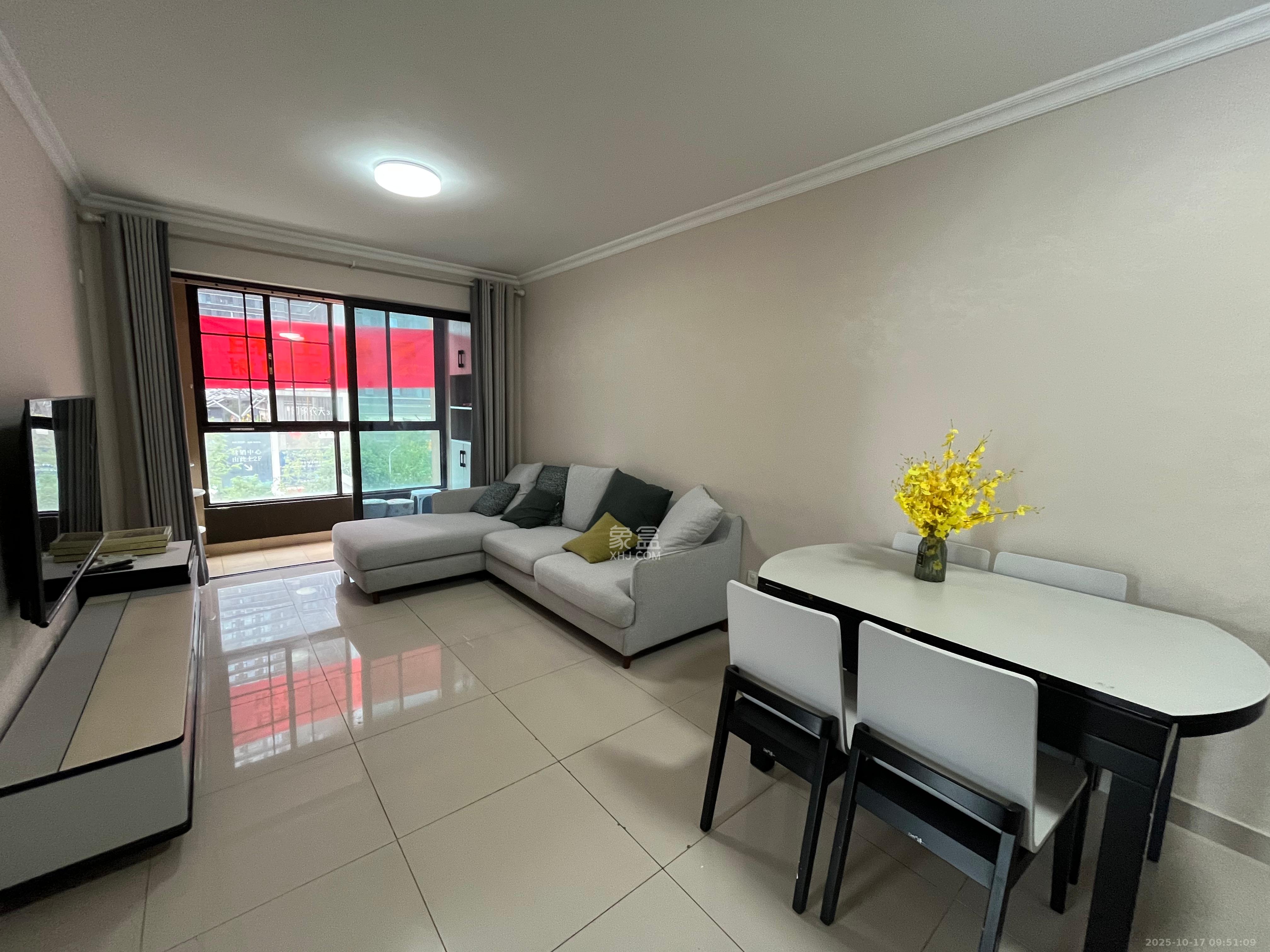 协信星澜汇  3室1厅1卫    2600.0元/月 协信星澜汇  3室1厅1卫    2600.0元/月室内图