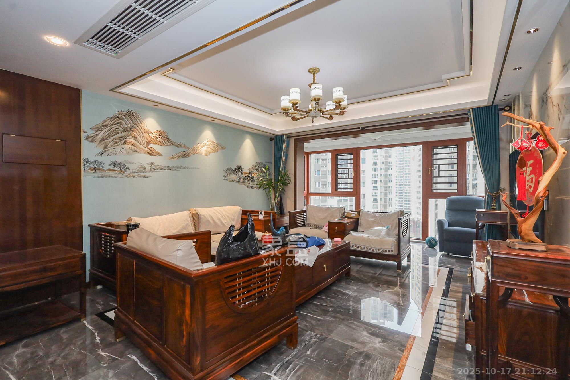 芙蓉别墅山庄（嘉湘华庭）  4室2厅2卫    208.0万