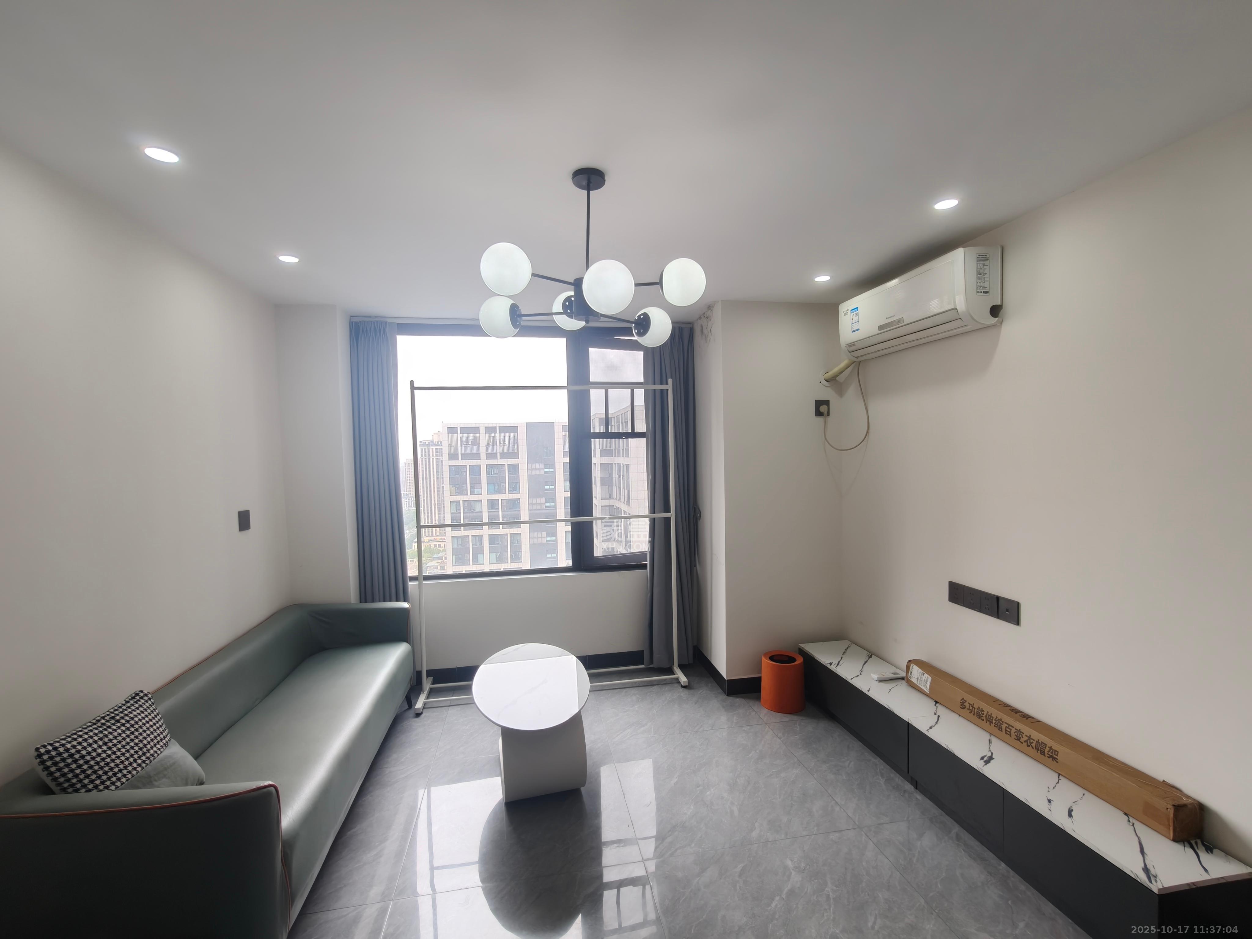 新城悦隽公园  2室2厅1卫    1600.0元/月 新城悦隽公园  2室2厅1卫    1600.0元/月室内图