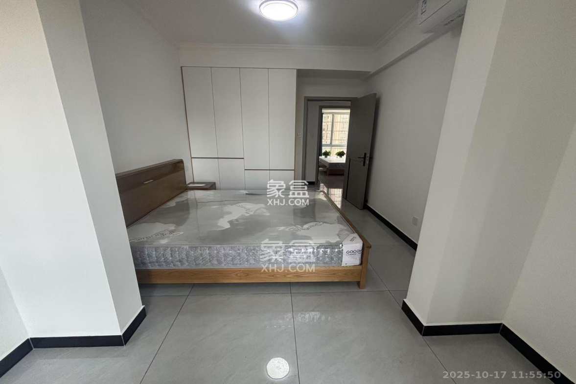 爵士湘 3室2厅2卫 2500.0元/月 爵士湘 3室2厅2卫 2500.0元/月室内图