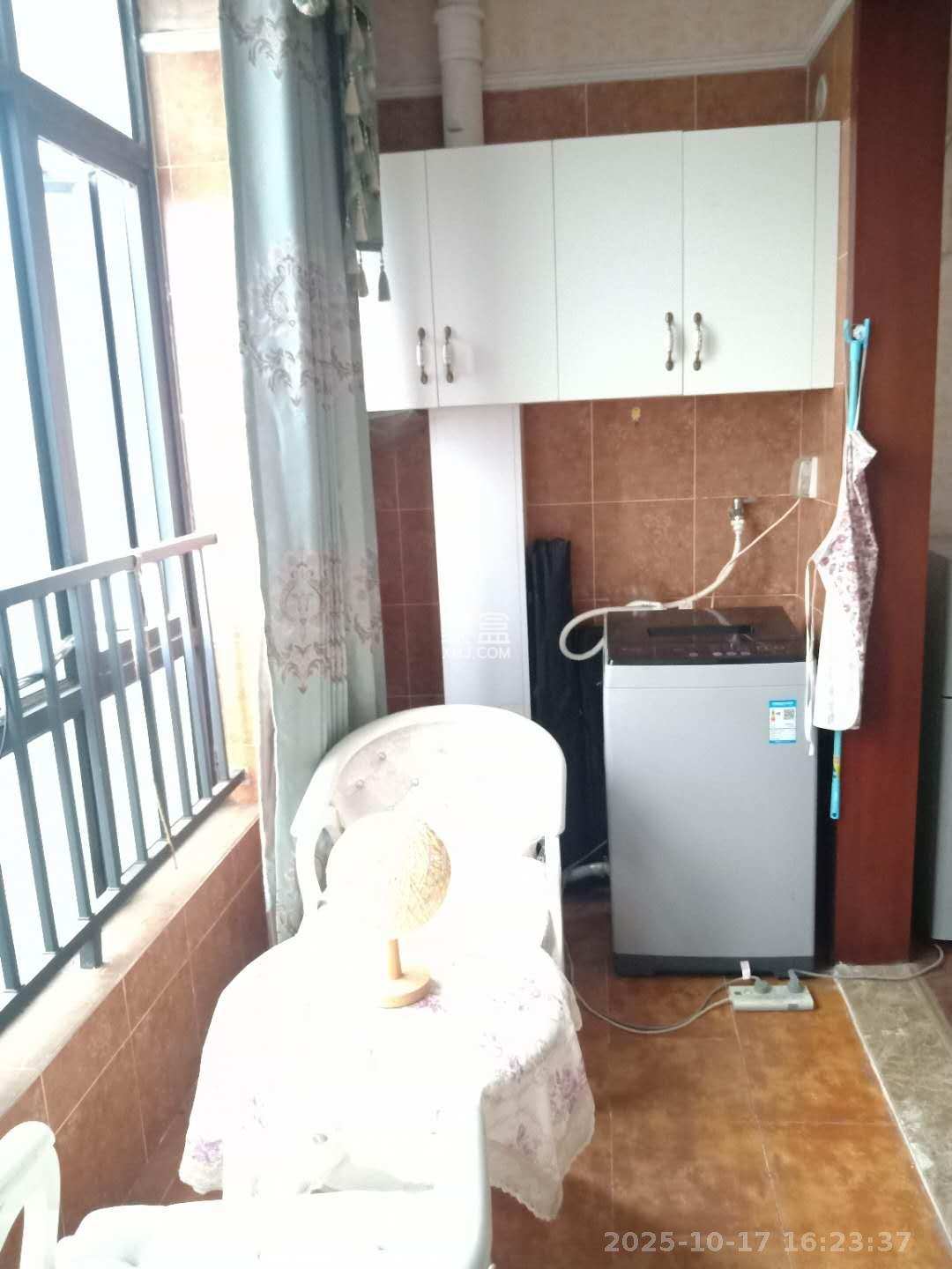 天元涉外景园B区 1室1厅1卫 1400.0元/月 天元涉外景园B区 1室1厅1卫 1400.0元/月室内图