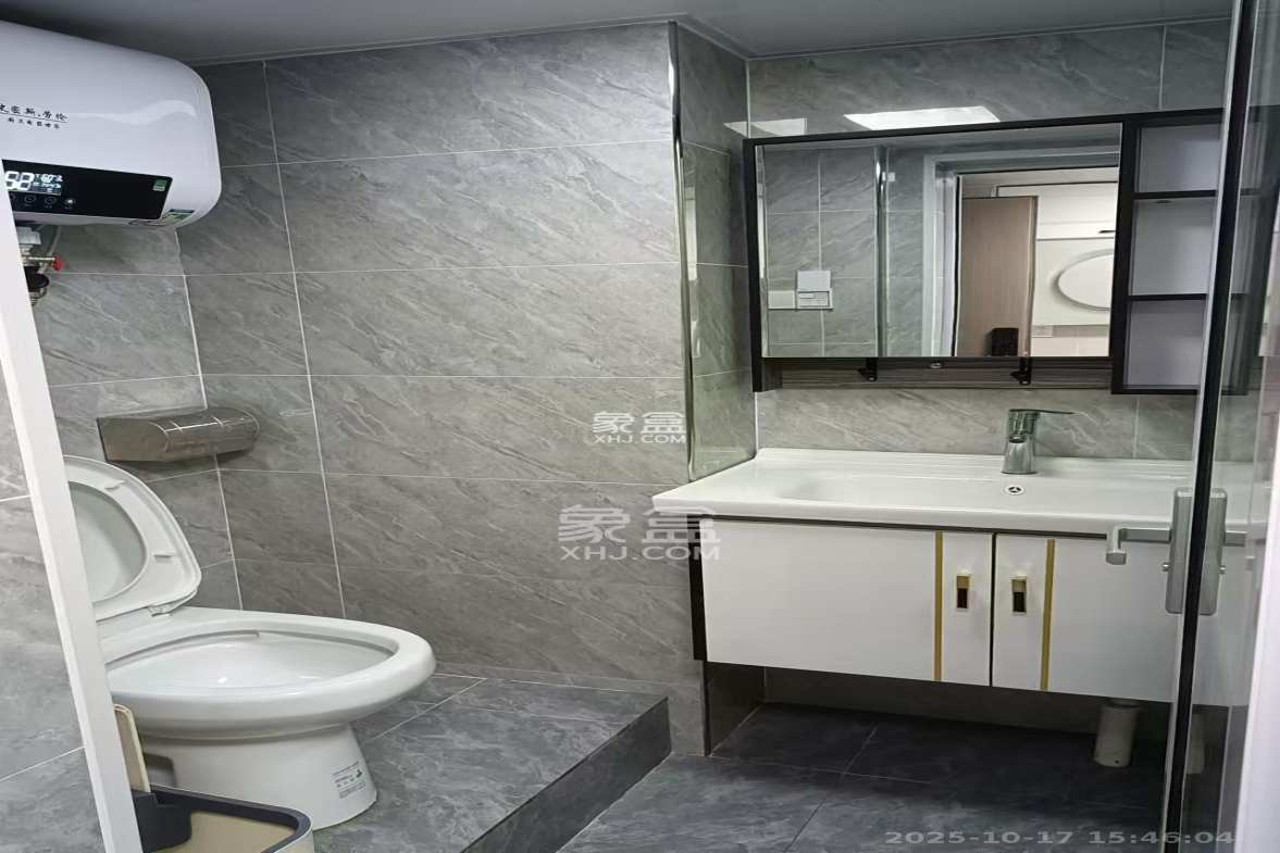 藏珑湖上公馆 2室2厅1卫 2200.0元/月 藏珑湖上公馆 2室2厅1卫 2200.0元/月室内图