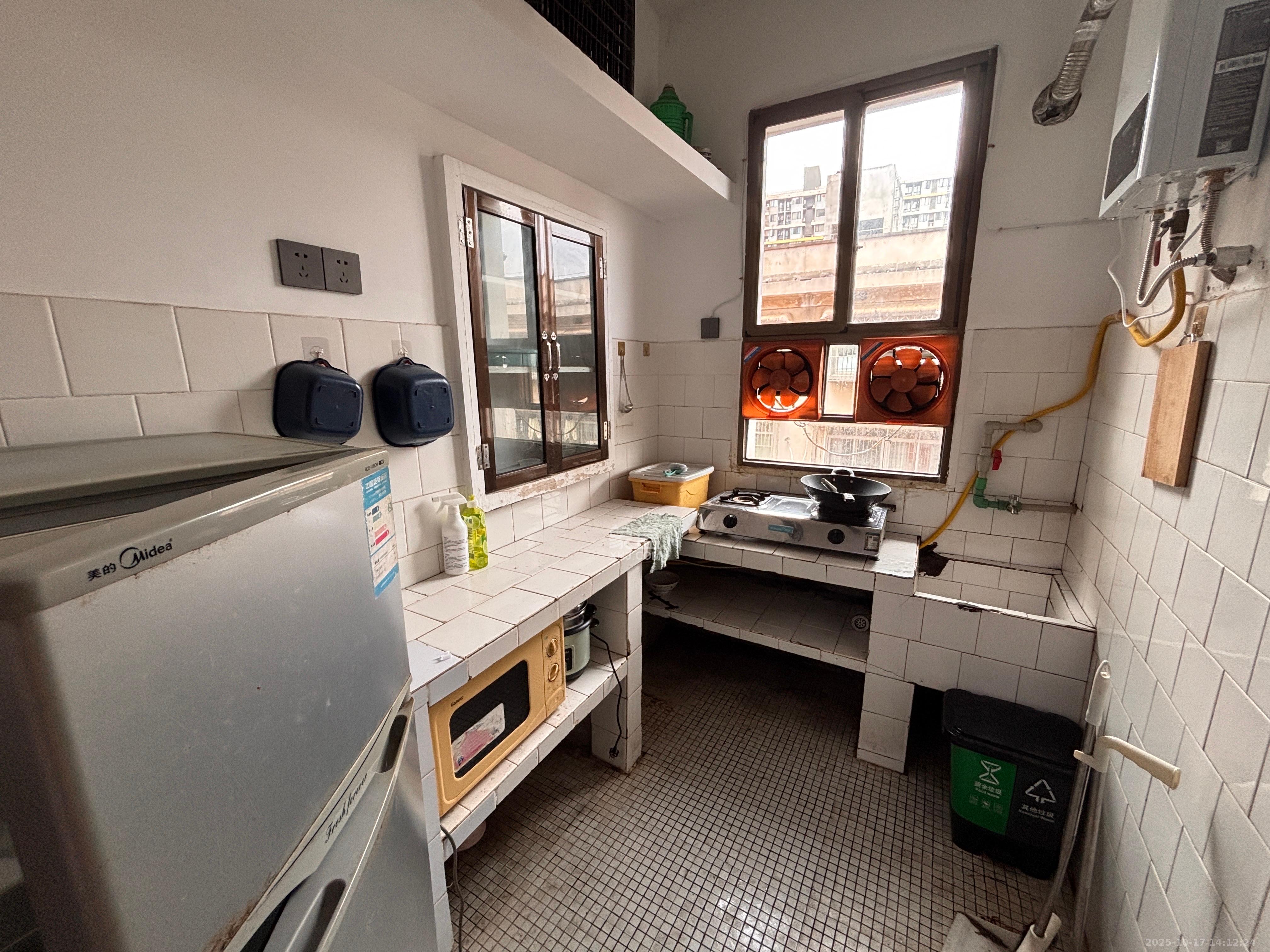 通程物流宿舍 2室1厅1卫 1200.0元/月 通程物流宿舍 2室1厅1卫 1200.0元/月室内图