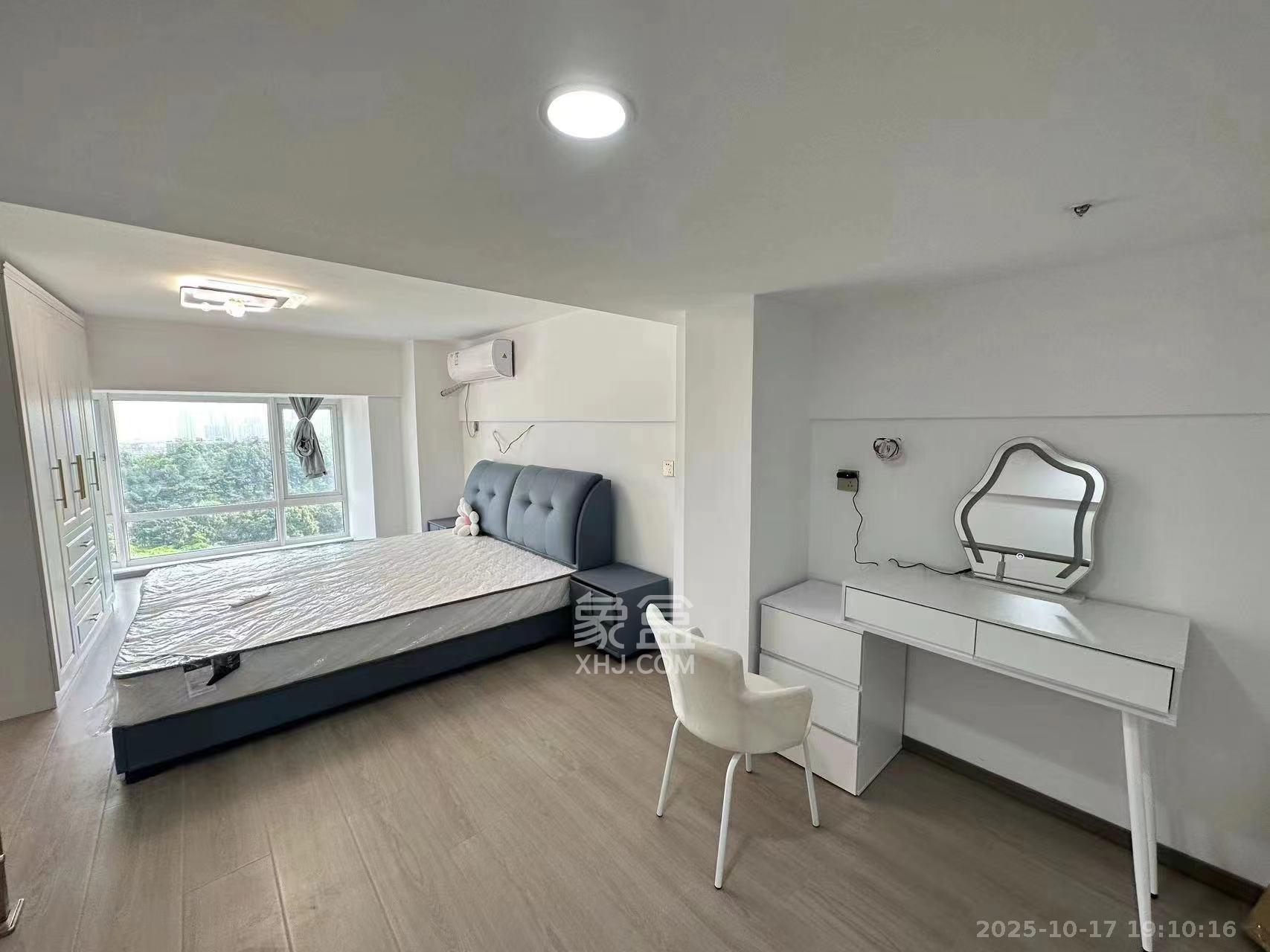 金地铂悦  1室0厅0卫    1700.0元/月