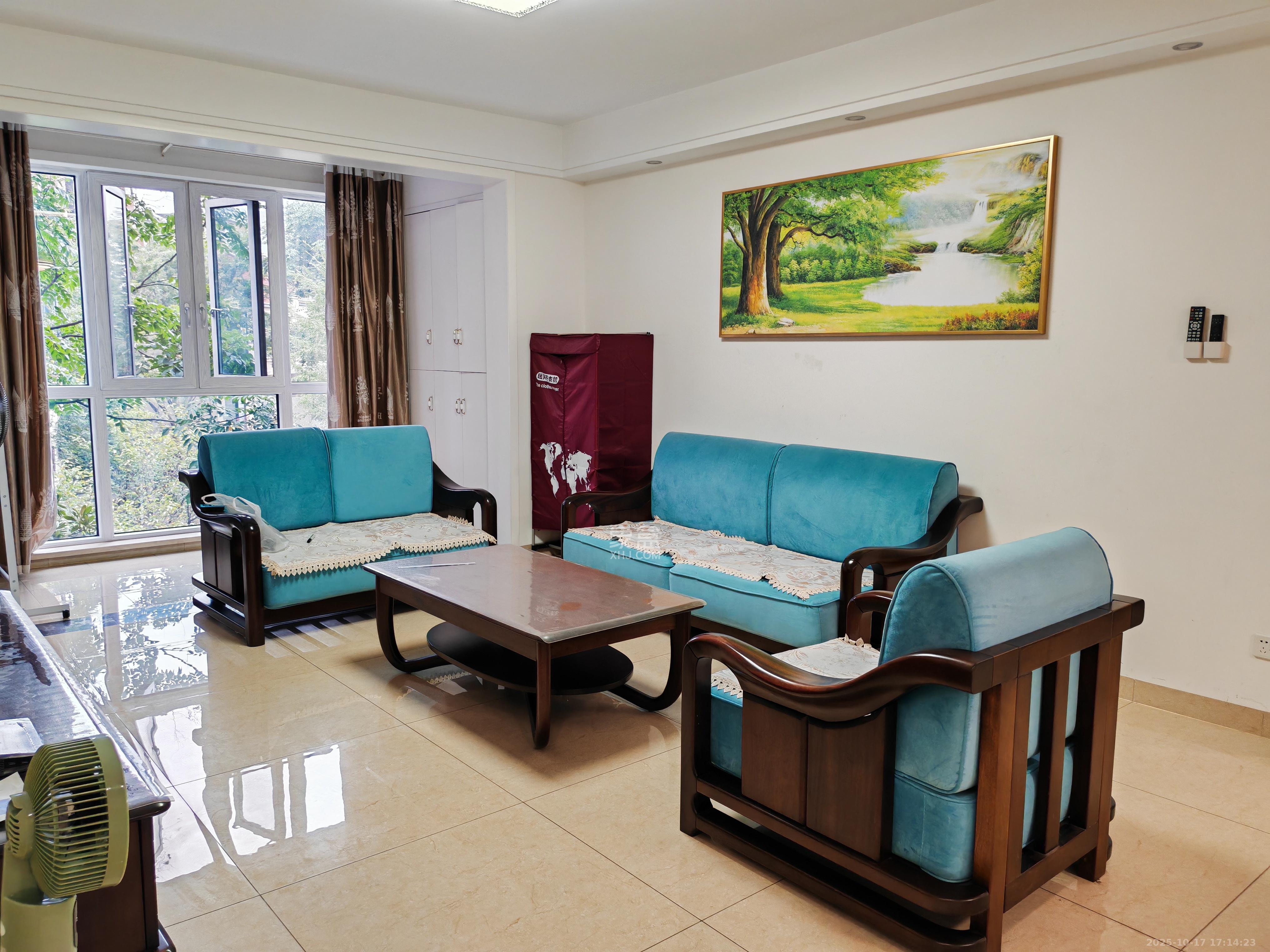 长房梅溪香山  4室2厅2卫    4000.0元/月室内图