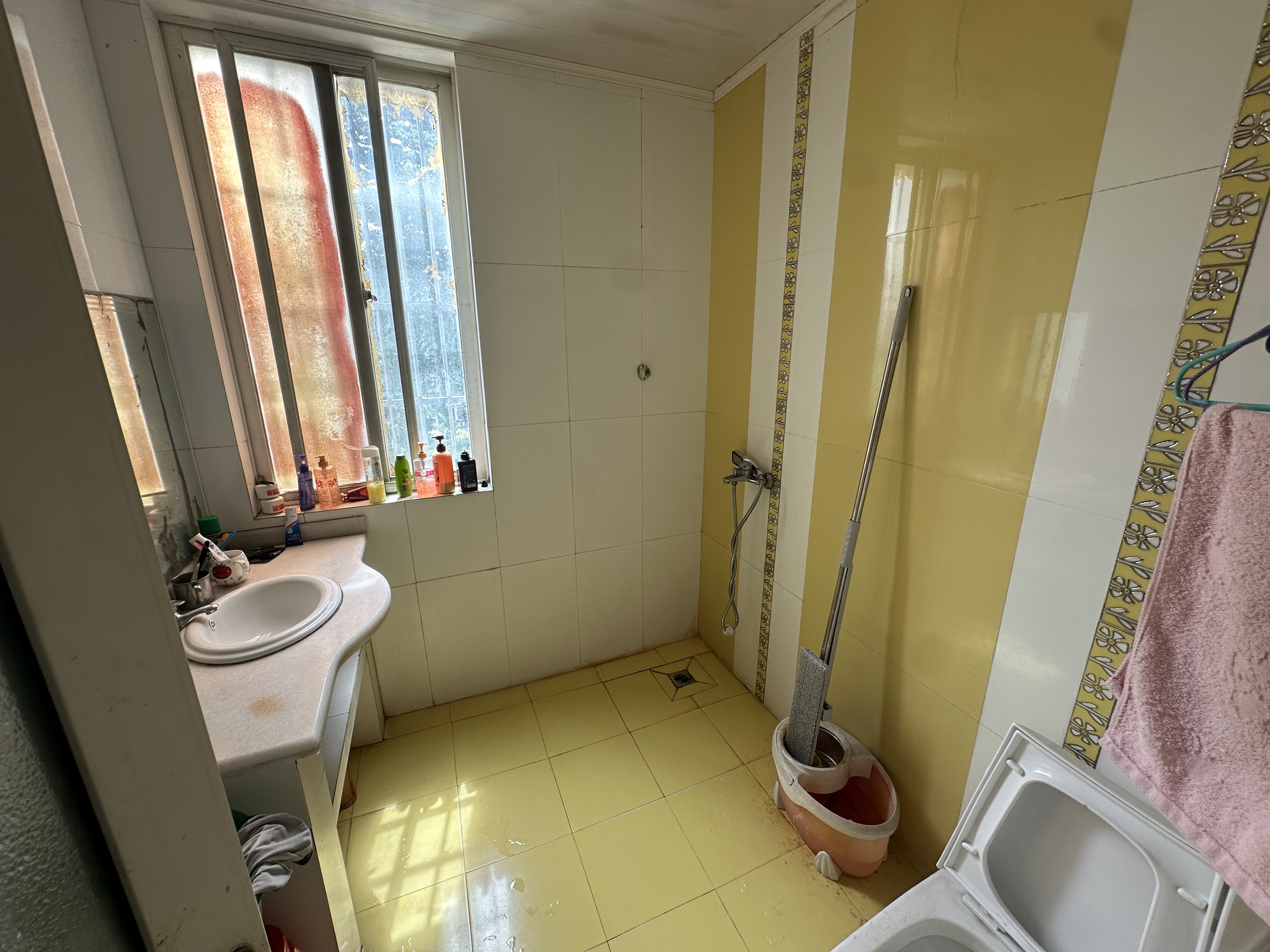 耀江花园  2室2厅1卫    123.0万 耀江花园  2室2厅1卫    123.0万客厅