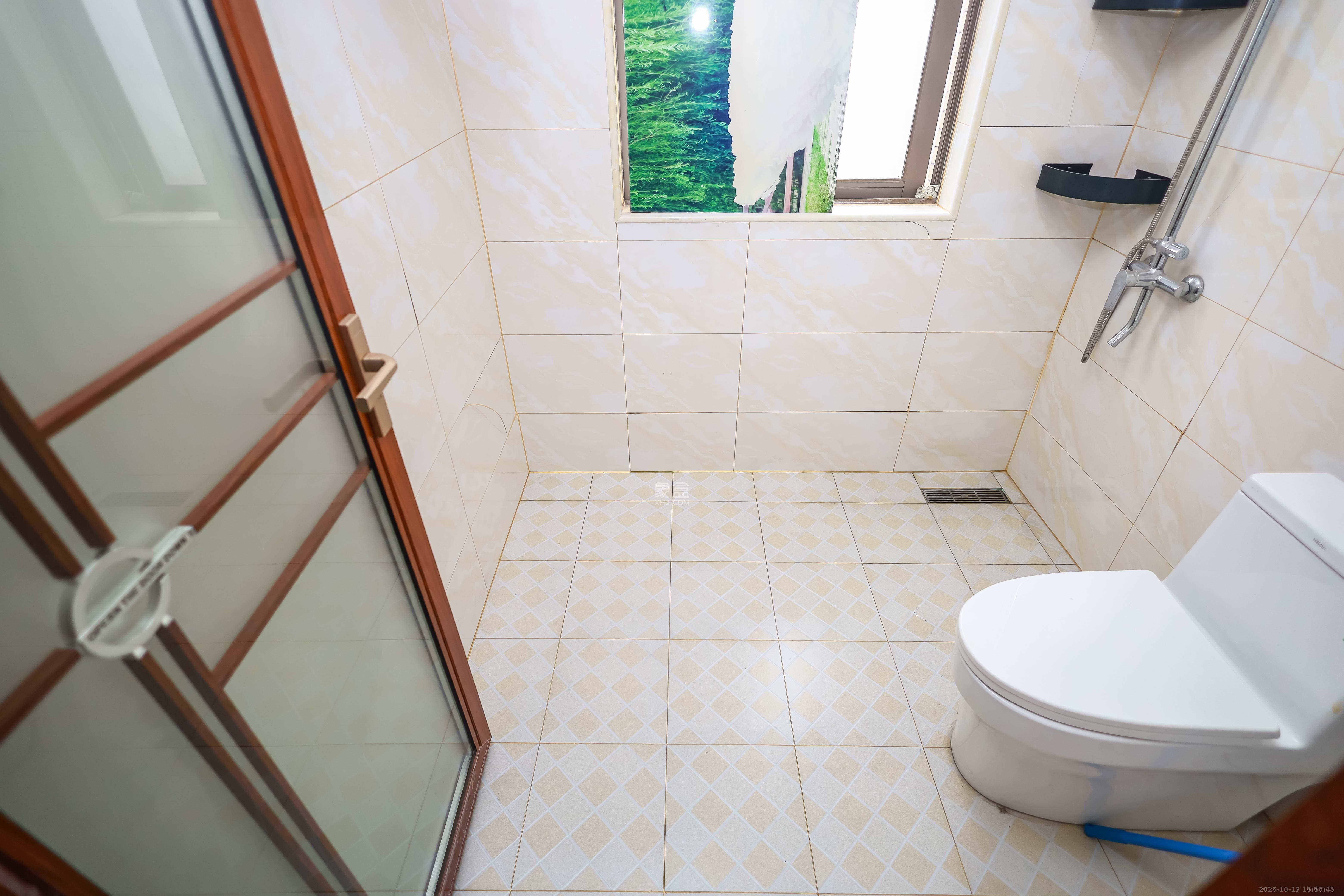 阳光晶城 4室2厅2卫 4000.0元/月 阳光晶城 4室2厅2卫 4000.0元/月室内图