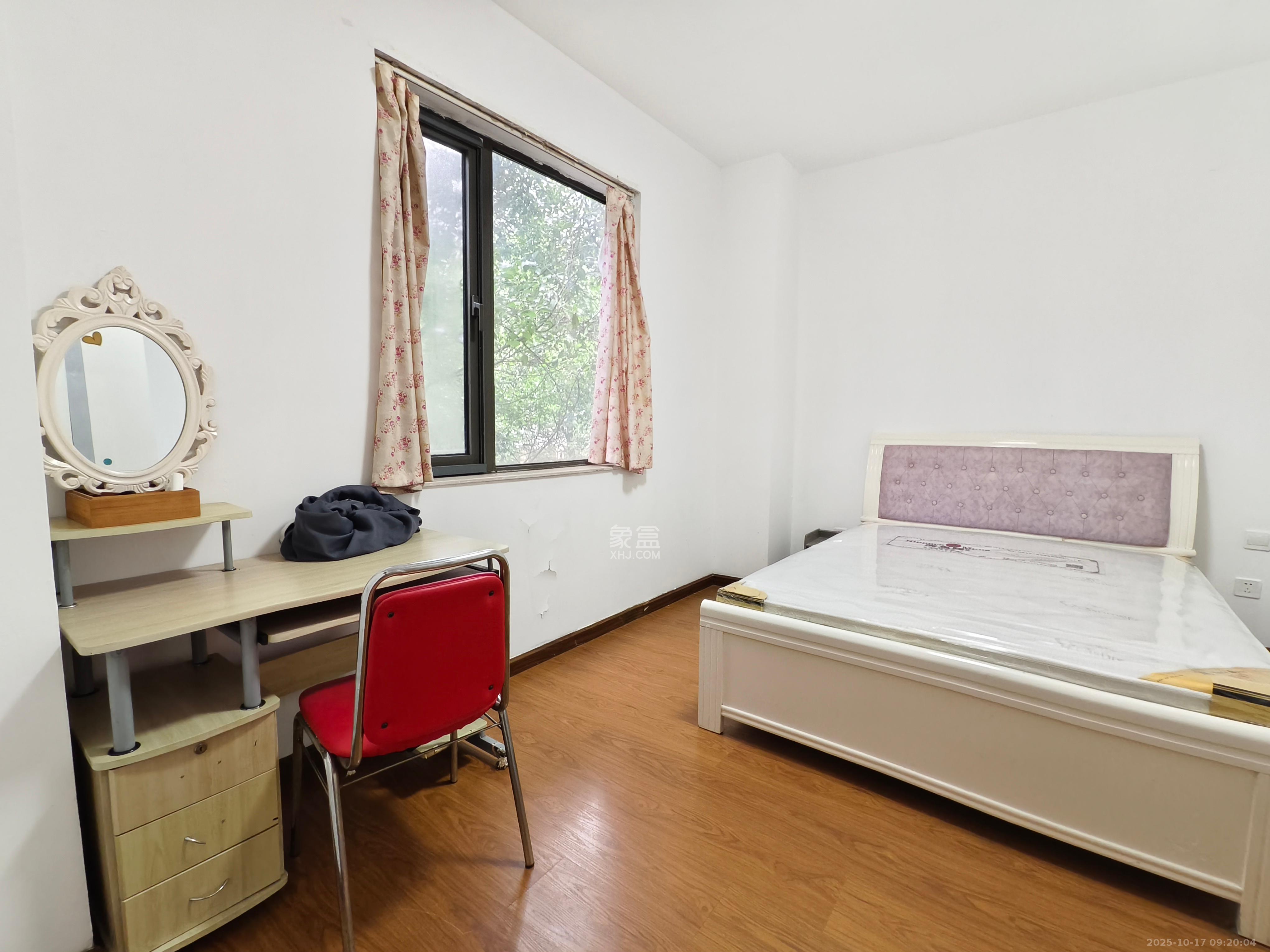 花漾年华(桂花园) 1室1厅1卫 1350.0元/月 花漾年华(桂花园) 1室1厅1卫 1350.0元/月室内图