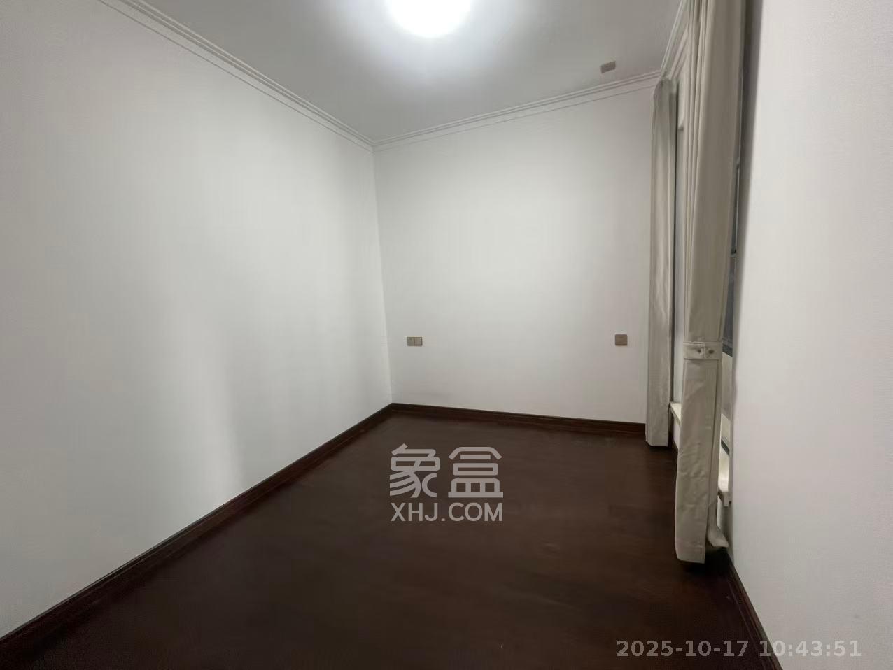 绿地长沙城际空间站(绿地新里佳苑) 3室2厅2卫 3300.0元/月 绿地长沙城际空间站(绿地新里佳苑) 3室2厅2卫 3300.0元/月室内图