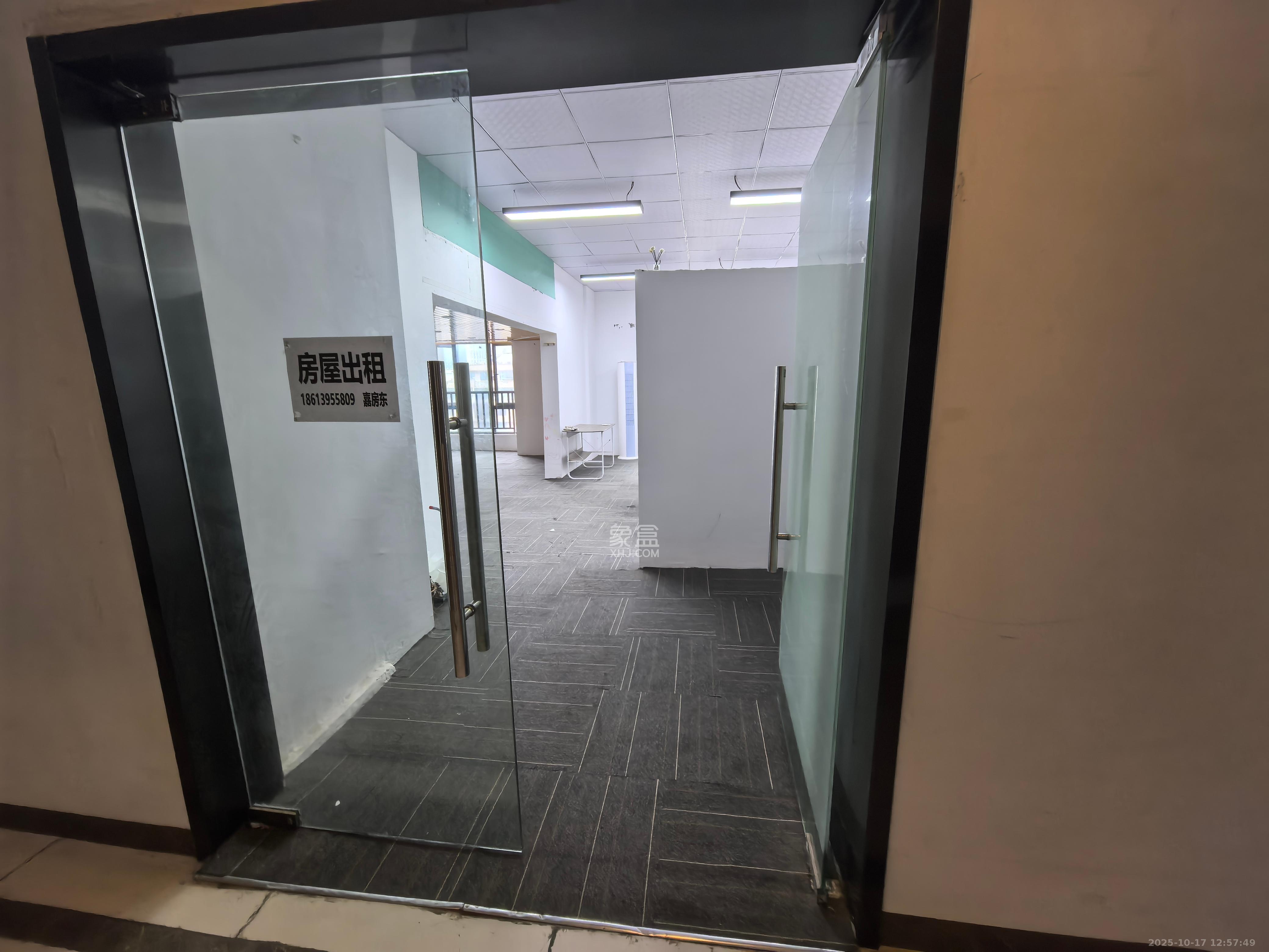 嘉宇银杉(嘉宇西苑) 1室1厅1卫 1400.0元/月 嘉宇银杉(嘉宇西苑) 1室1厅1卫 1400.0元/月室内图