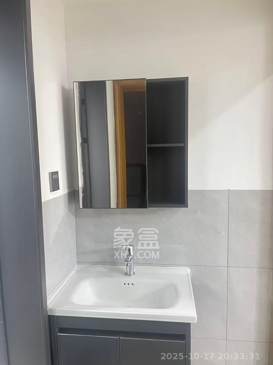 华盛花园  2室1厅1卫    2200.0元/月 华盛花园  2室1厅1卫    2200.0元/月室内图