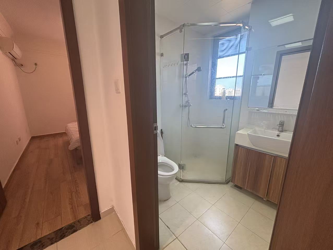 星华海岸城一期  2室2厅1卫    2000.0元/月 星华海岸城一期  2室2厅1卫    2000.0元/月室内图