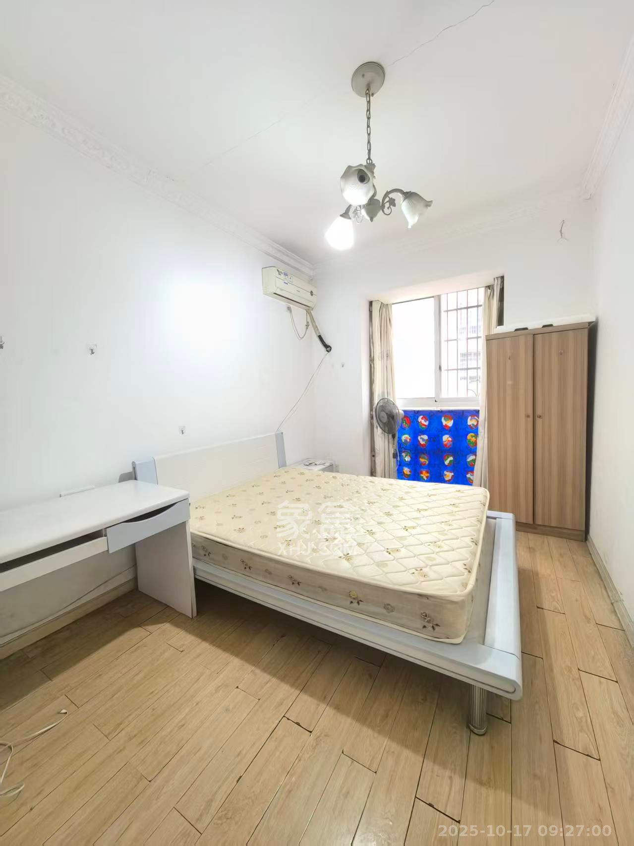 红星农博住宅小区(佳英农博小区) 3室2厅1卫 2000.0元/月 红星农博住宅小区(佳英农博小区) 3室2厅1卫 2000.0元/月室内图