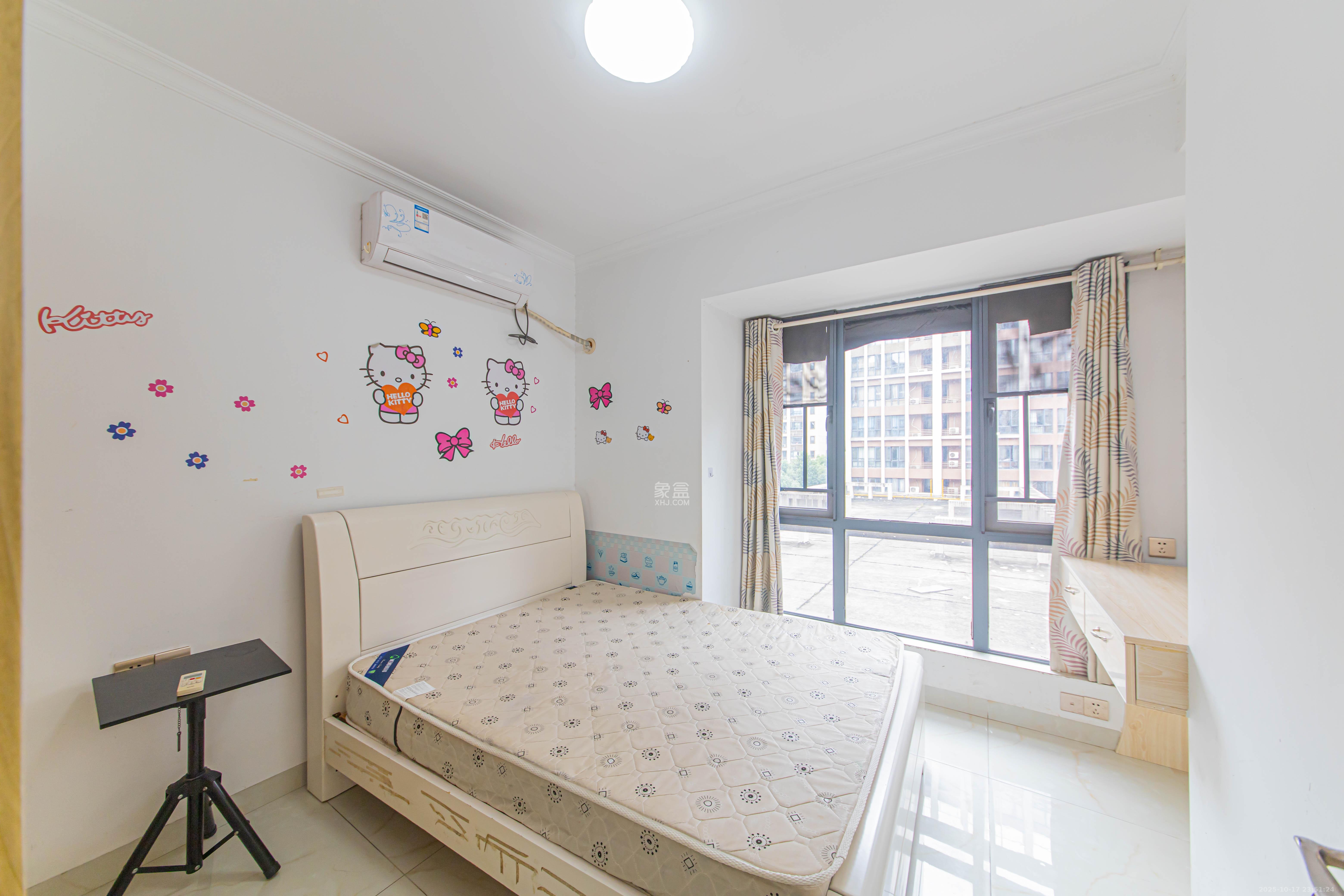 中建芙蓉工社 2室1厅1卫 40.0万 中建芙蓉工社 2室1厅1卫 40.0万卧室