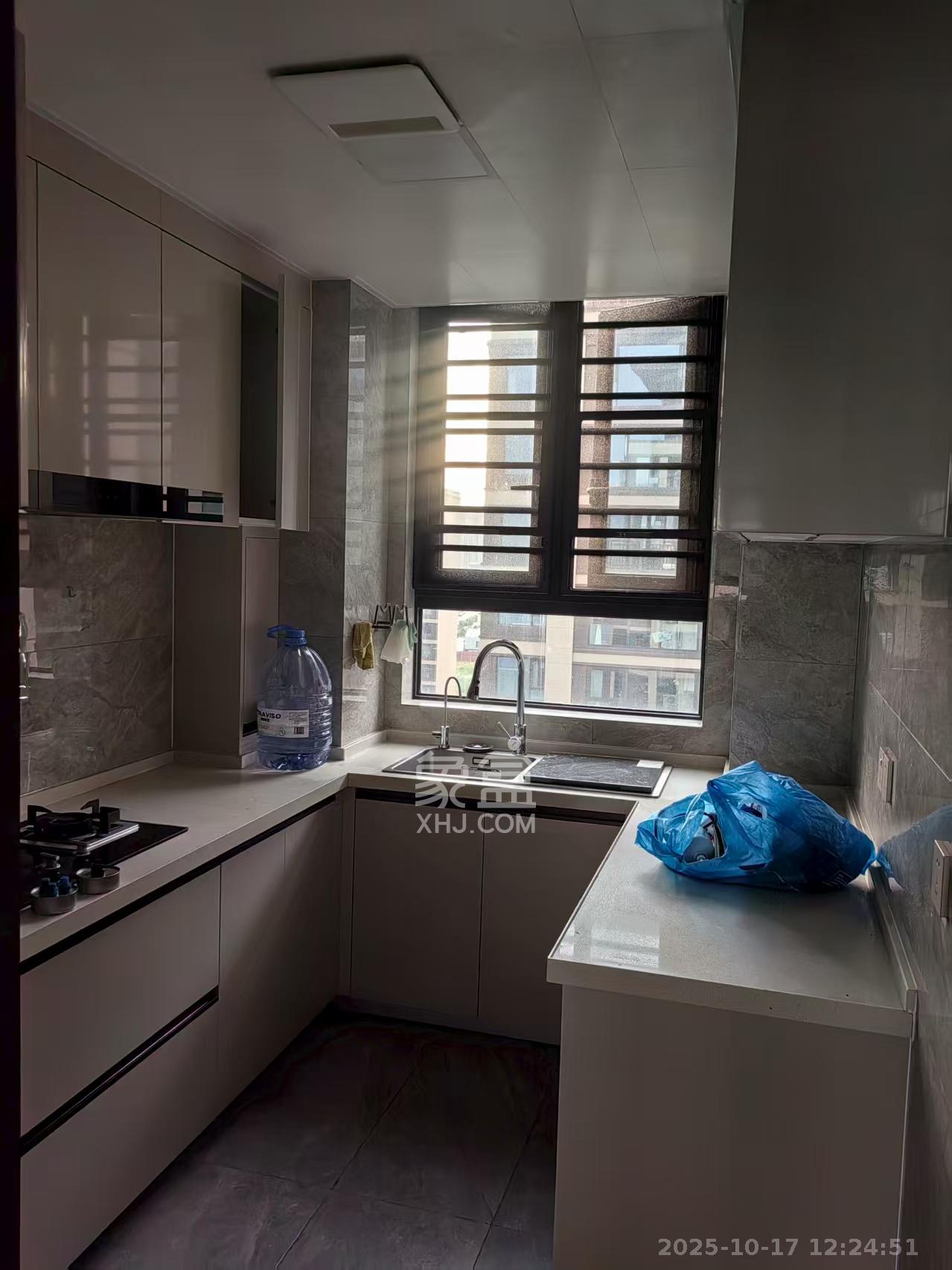 建发电建江山悦 4室2厅2卫 4600.0元/月 建发电建江山悦 4室2厅2卫 4600.0元/月室内图