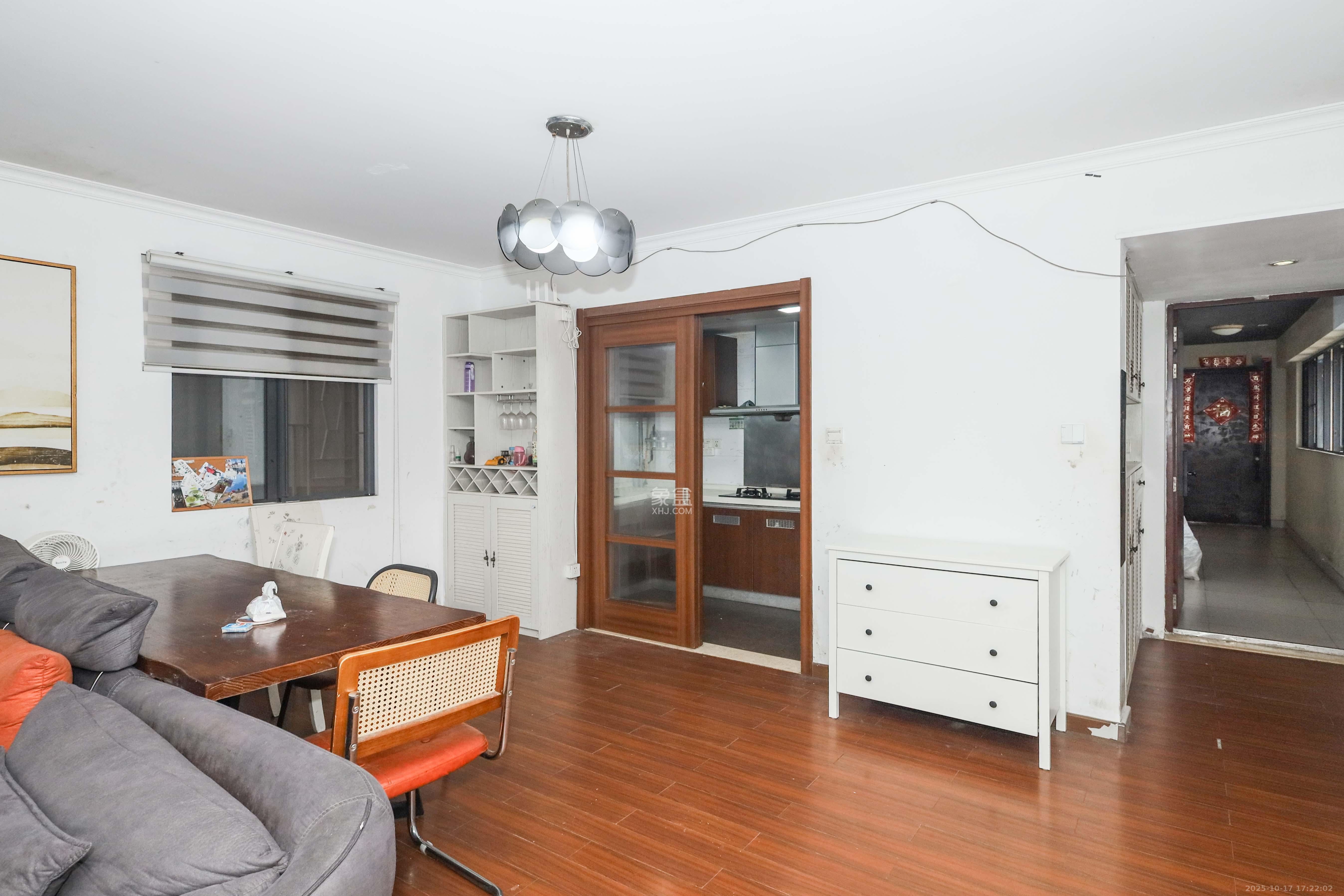 万科城市花园  3室2厅2卫    92.8万 万科城市花园  3室2厅2卫    92.8万客厅