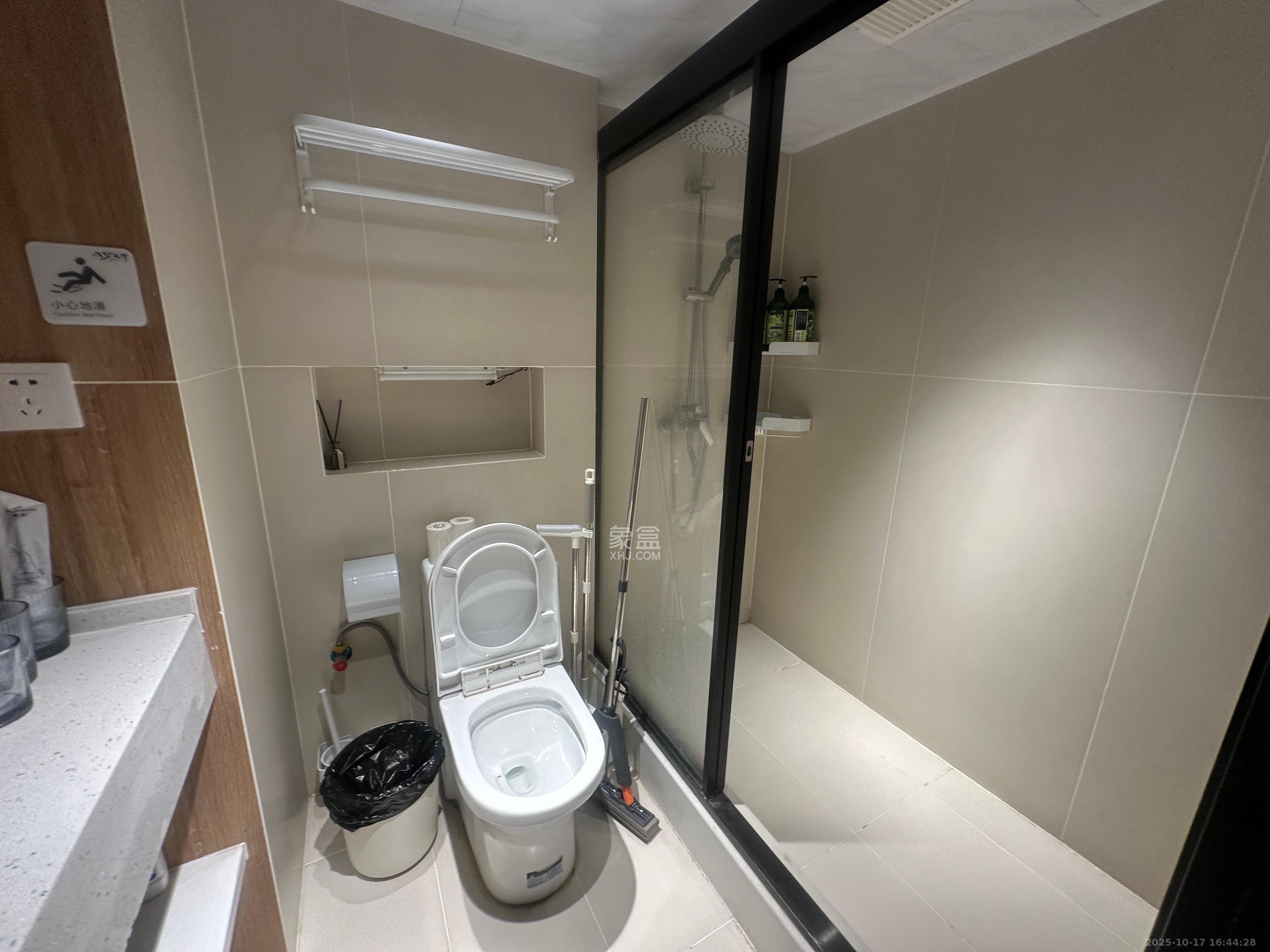 润和国际广场  2室1厅1卫    3000.0元/月 润和国际广场  2室1厅1卫    3000.0元/月室内图