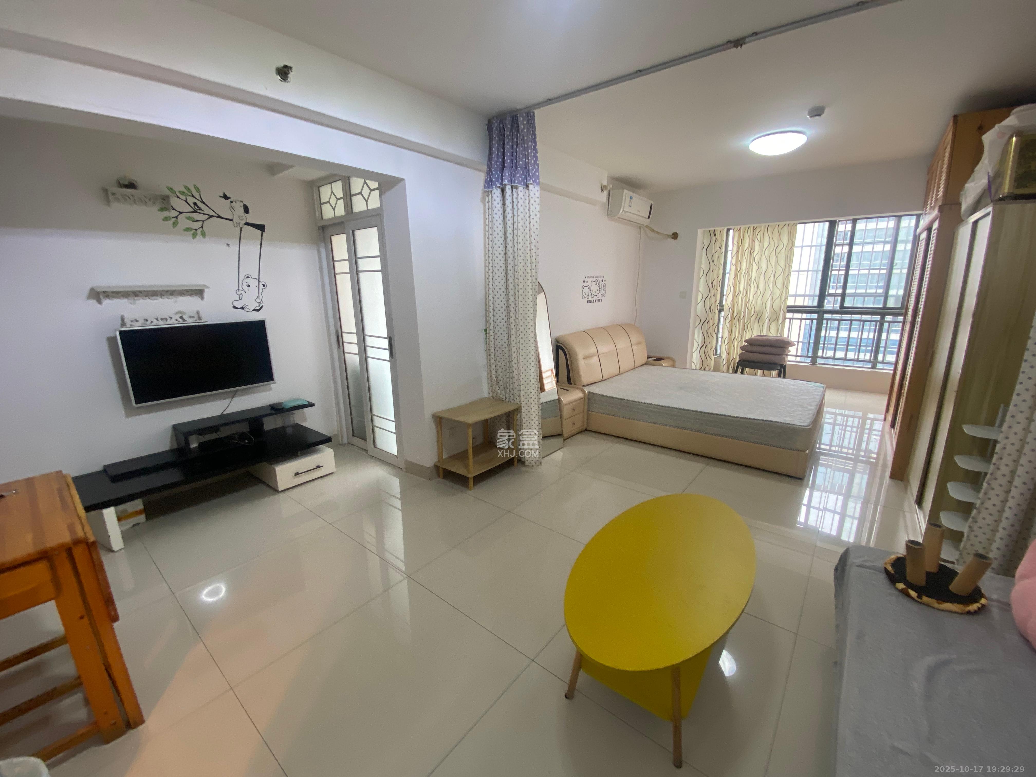 少帅府 1室1厅1卫 2200.0元/月 少帅府 1室1厅1卫 2200.0元/月室内图