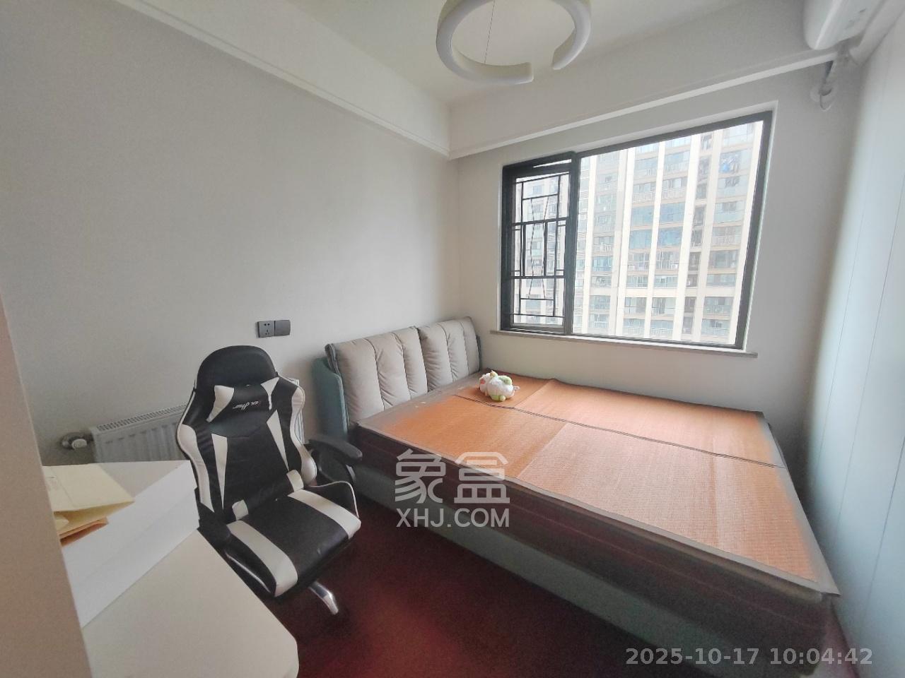 旭辉藏郡（藏郡、旭湘华府)  3室2厅2卫    4500.0元/月室内图