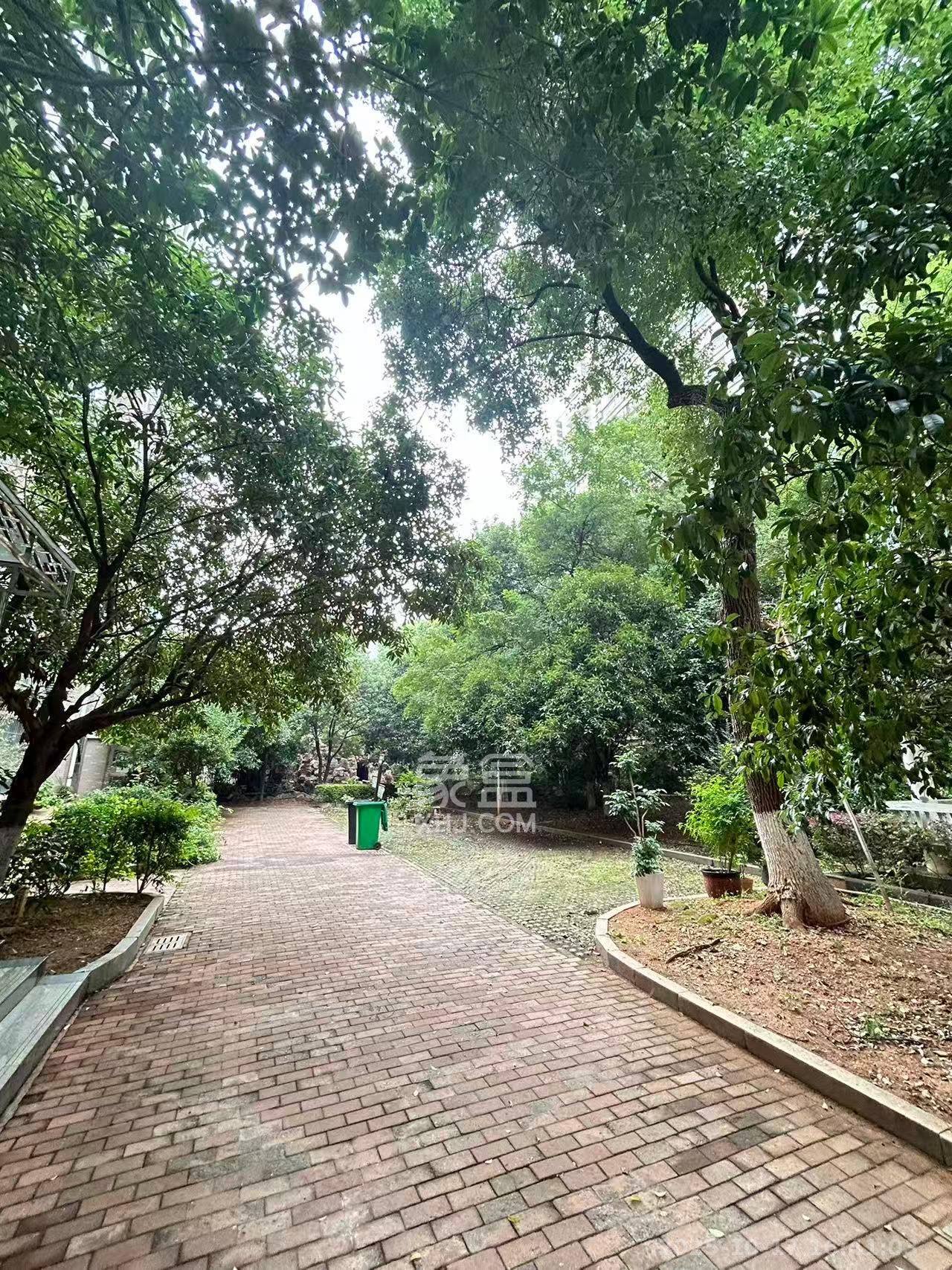 湘水一城(一期)  1室1厅1卫    1350.0元/月小区图