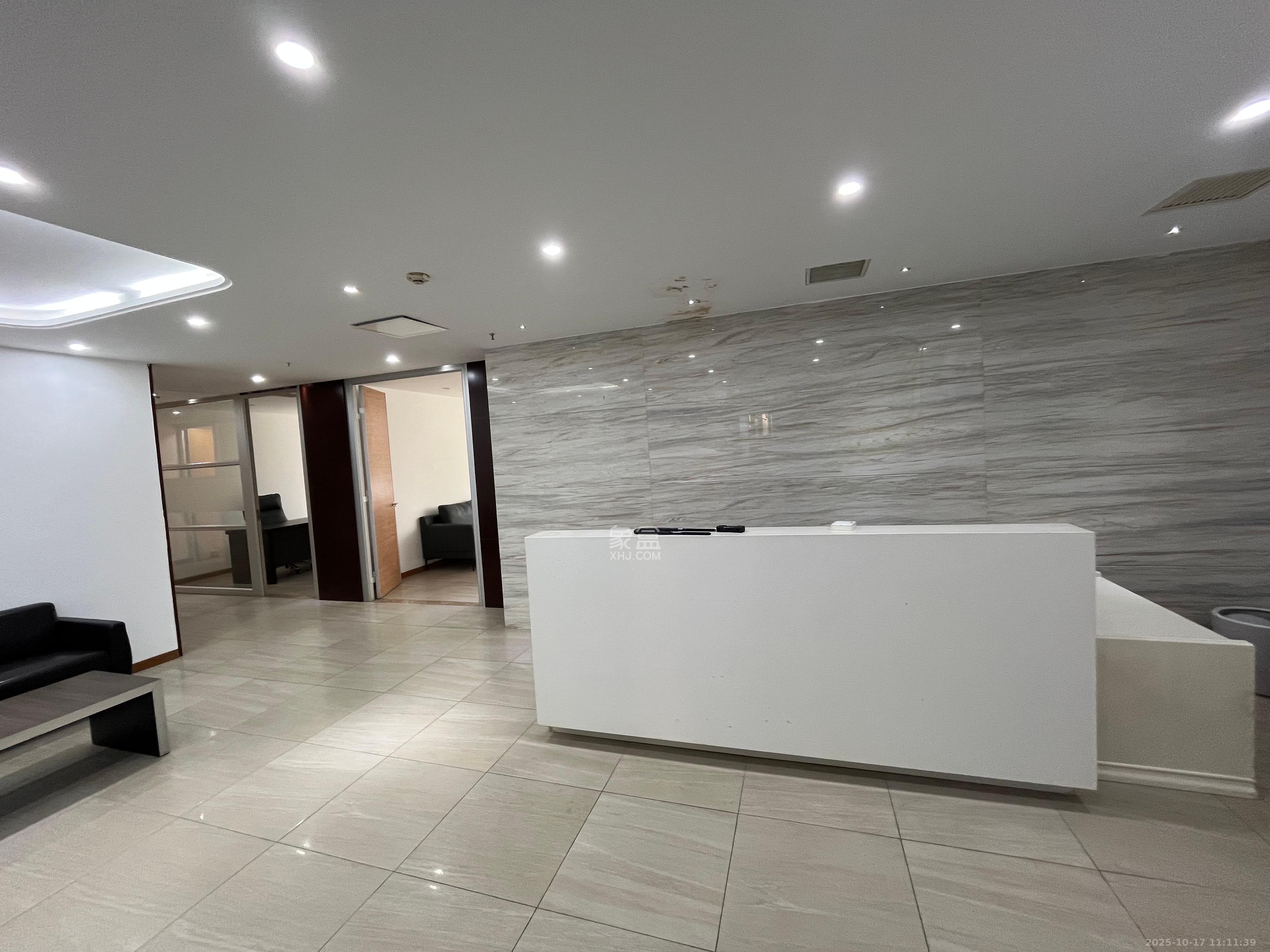 华侨国际   111.19㎡      10000.0元/月