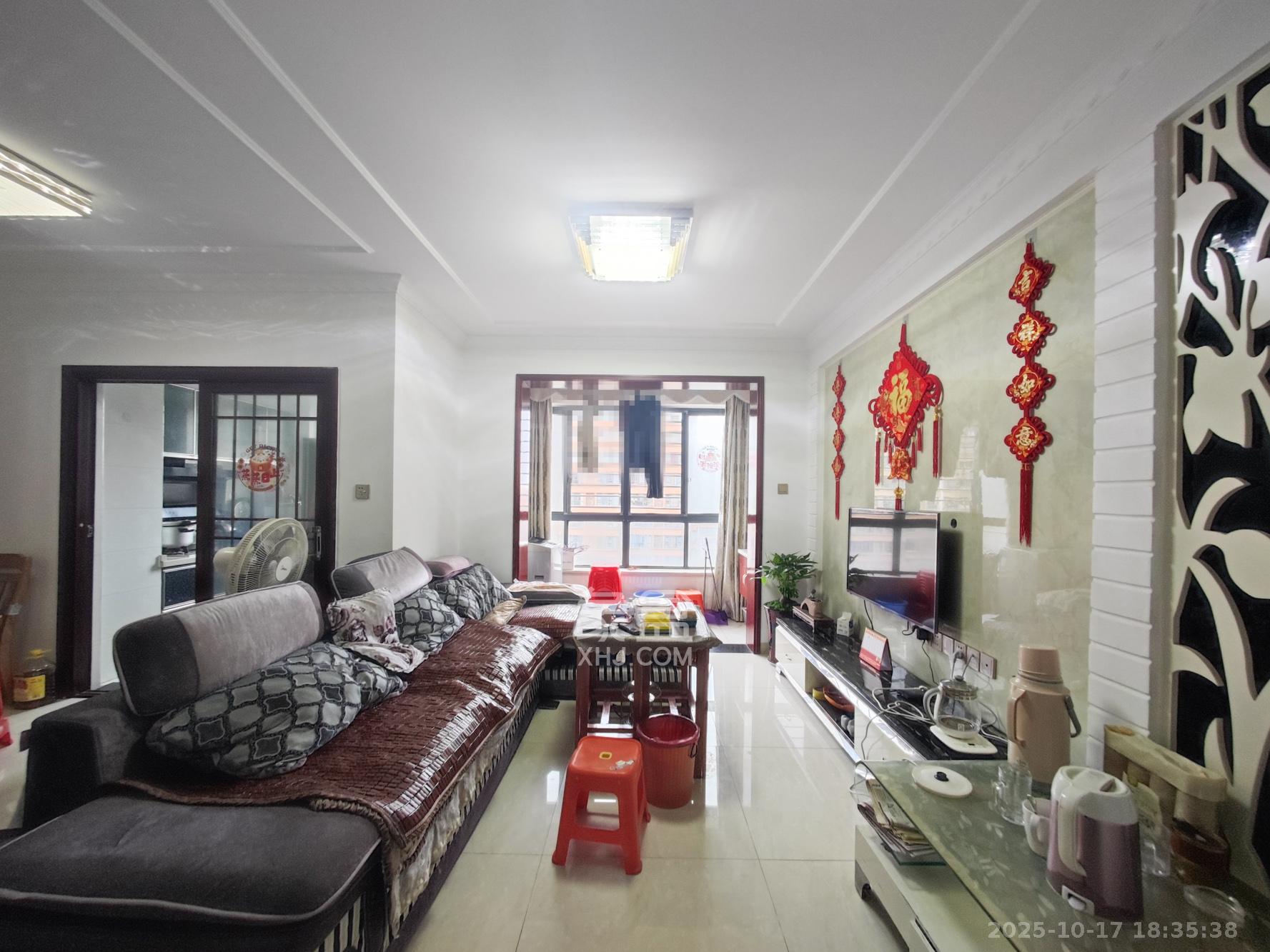 五矿万境水岸一期（万境水岸嘉苑）  2室2厅1卫    85.0万客厅