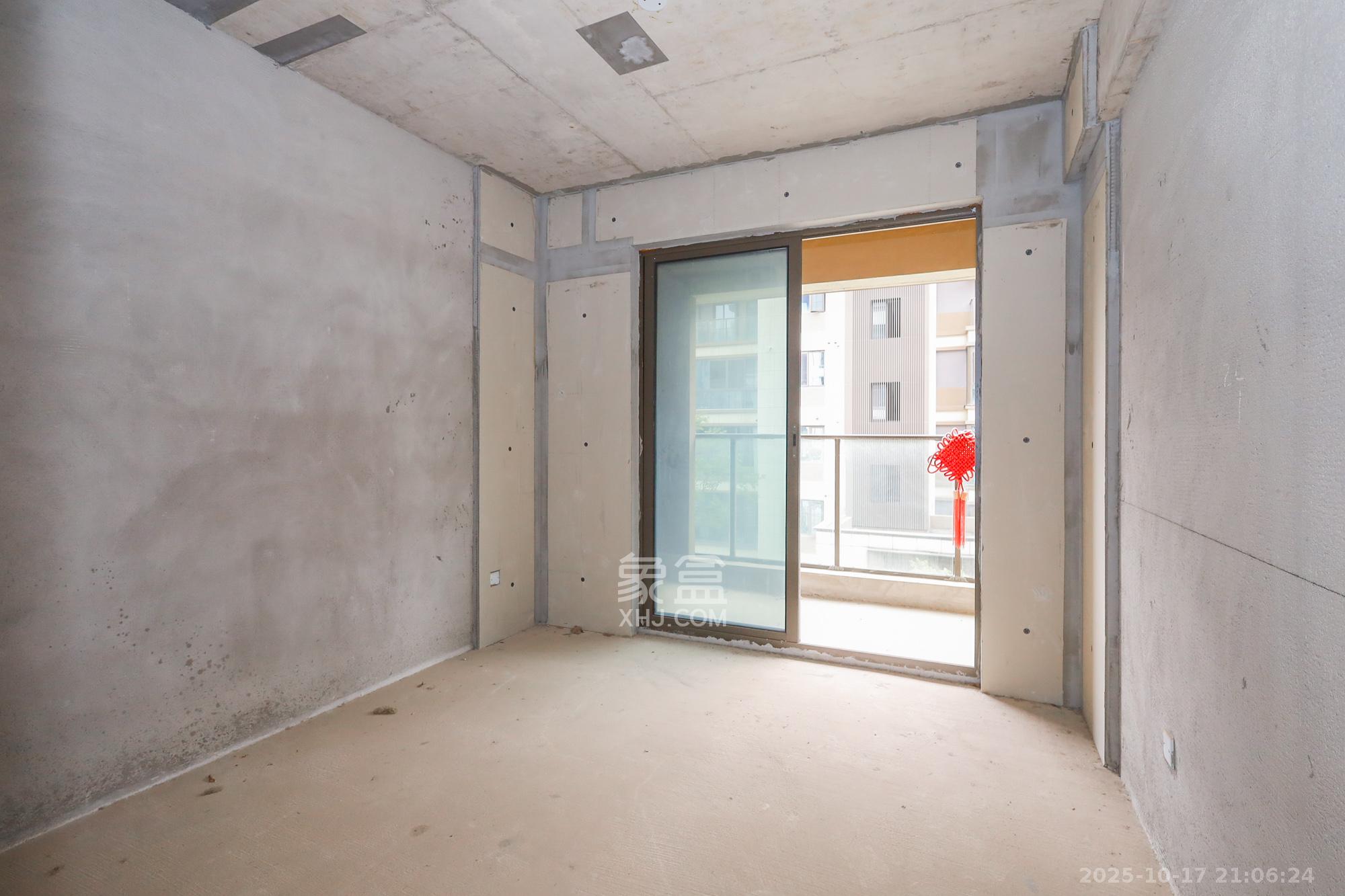 正荣滨江紫阙台  4室2厅2卫    280.0万 正荣滨江紫阙台  4室2厅2卫    280.0万卧室