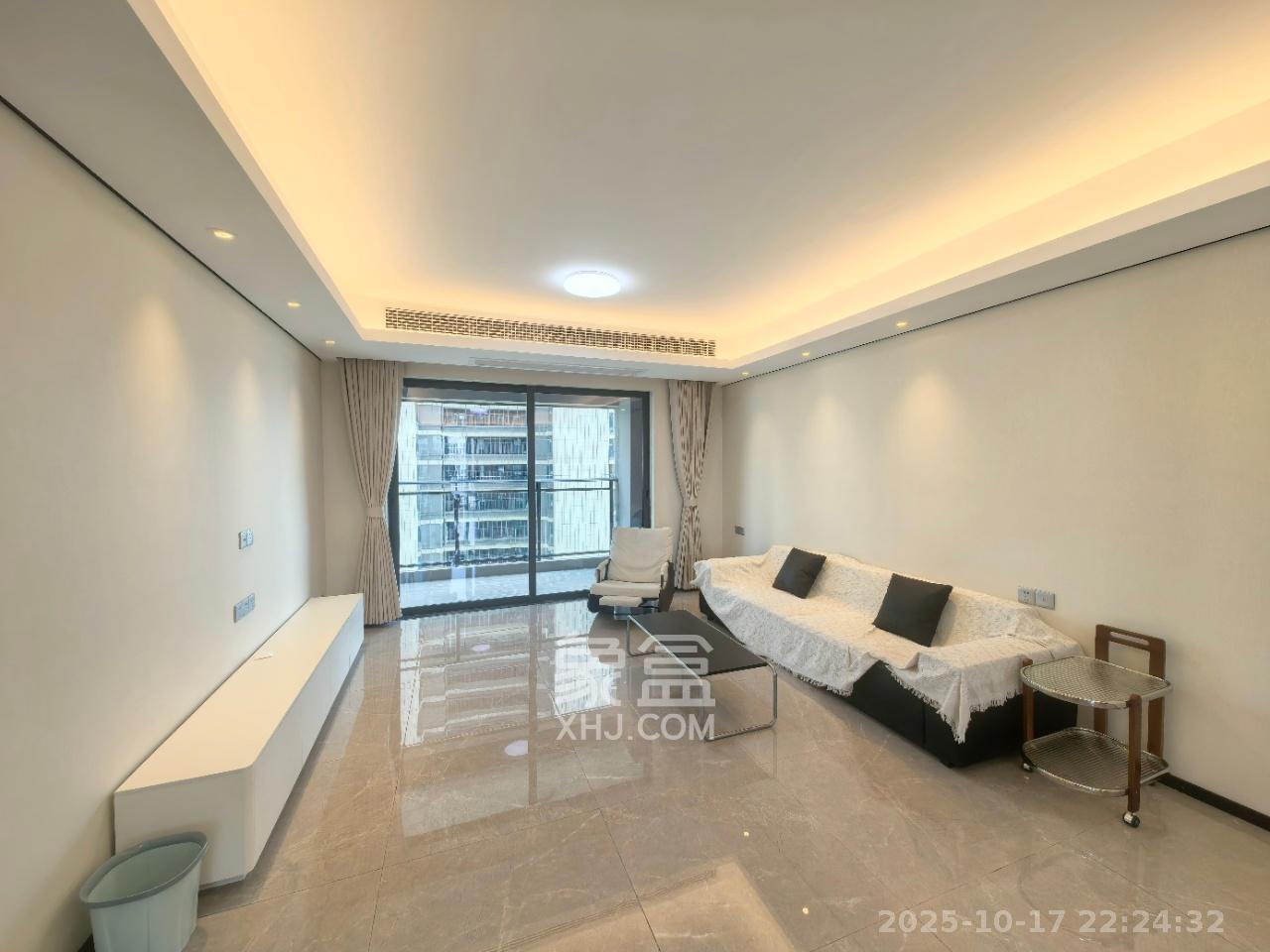 中海麓山境北区  4室2厅2卫    3200.0元/月室内图