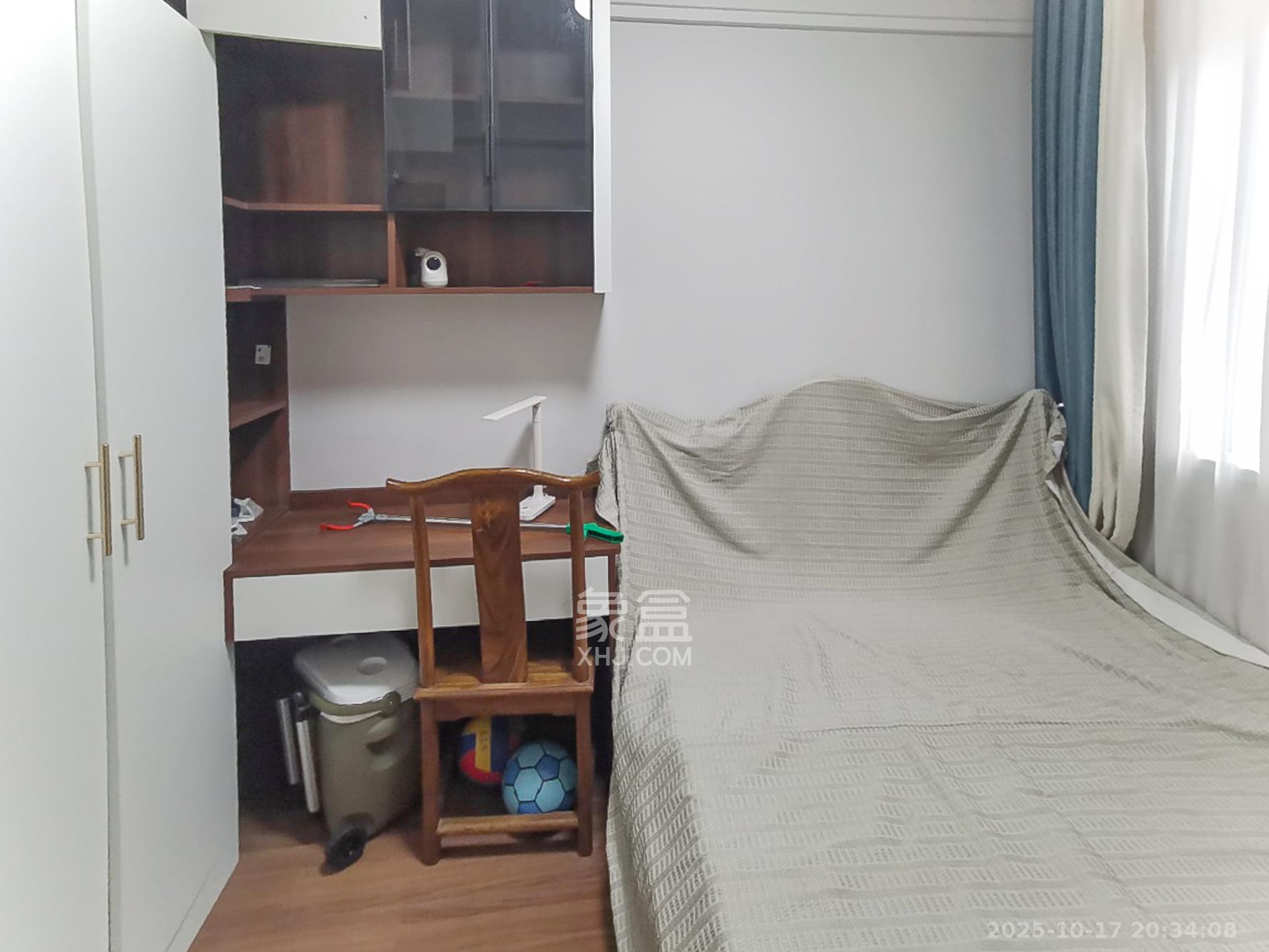 保利香槟国际 4室2厅2卫 115.0万 保利香槟国际 4室2厅2卫 115.0万卧室