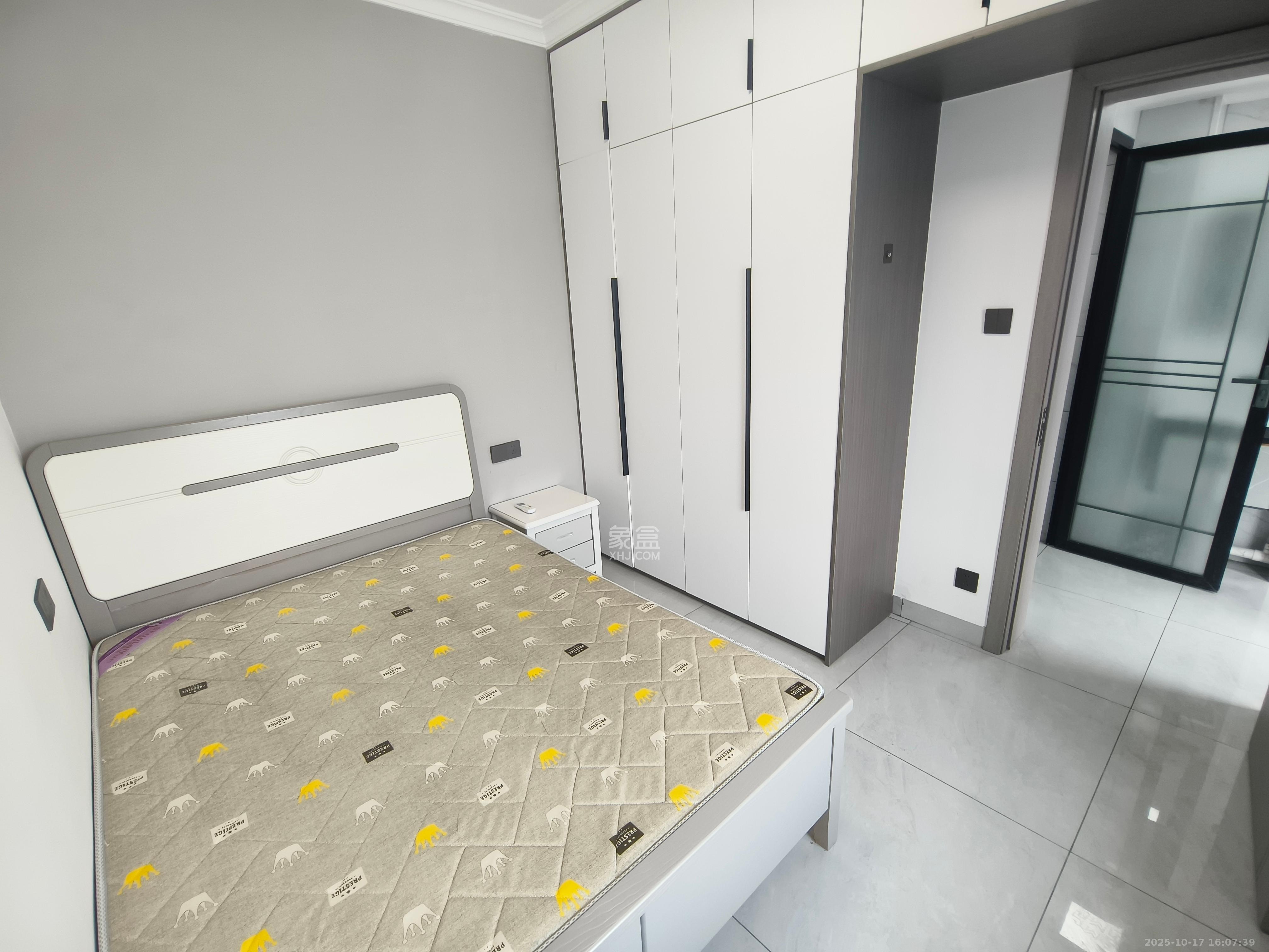 和润园三期  1室1厅1卫    1900.0元/月 和润园三期  1室1厅1卫    1900.0元/月室内图